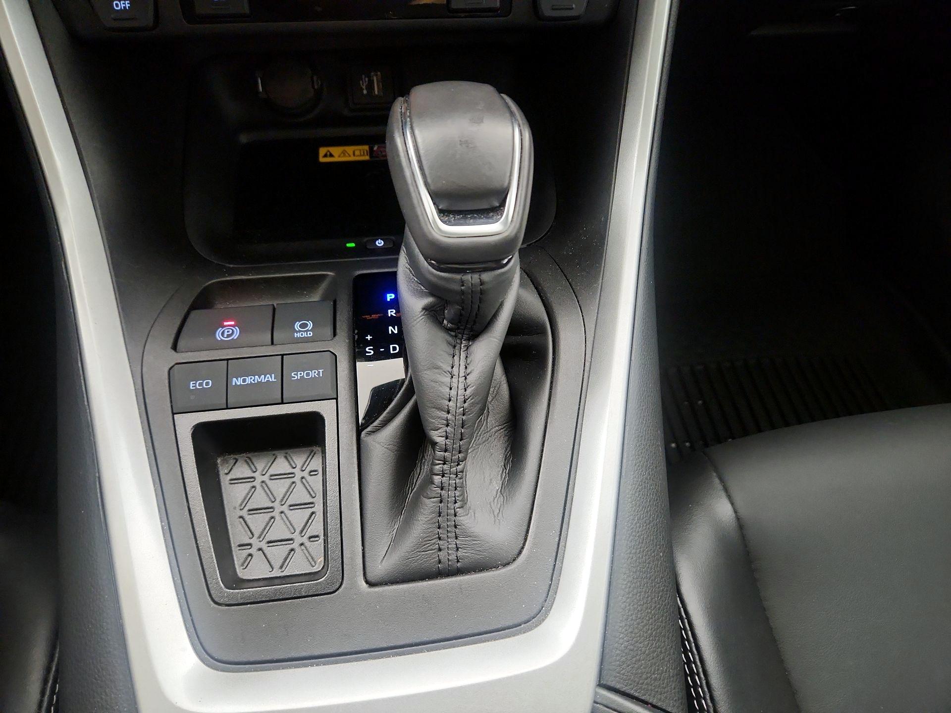 Thumbnail: 2024 Toyota RAV4 - 18