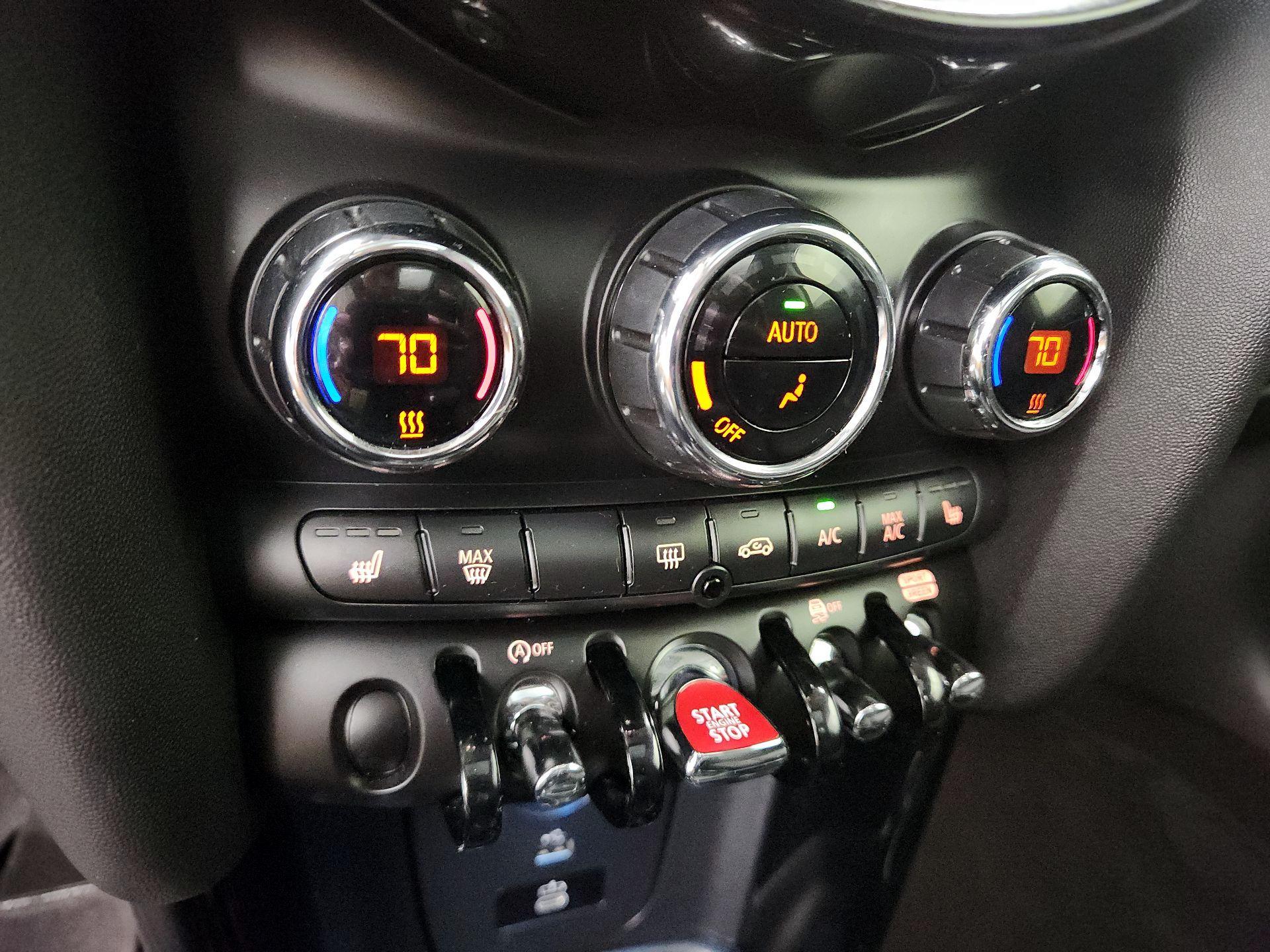 Thumbnail: 2023 MINI Cooper Hardtop - 17