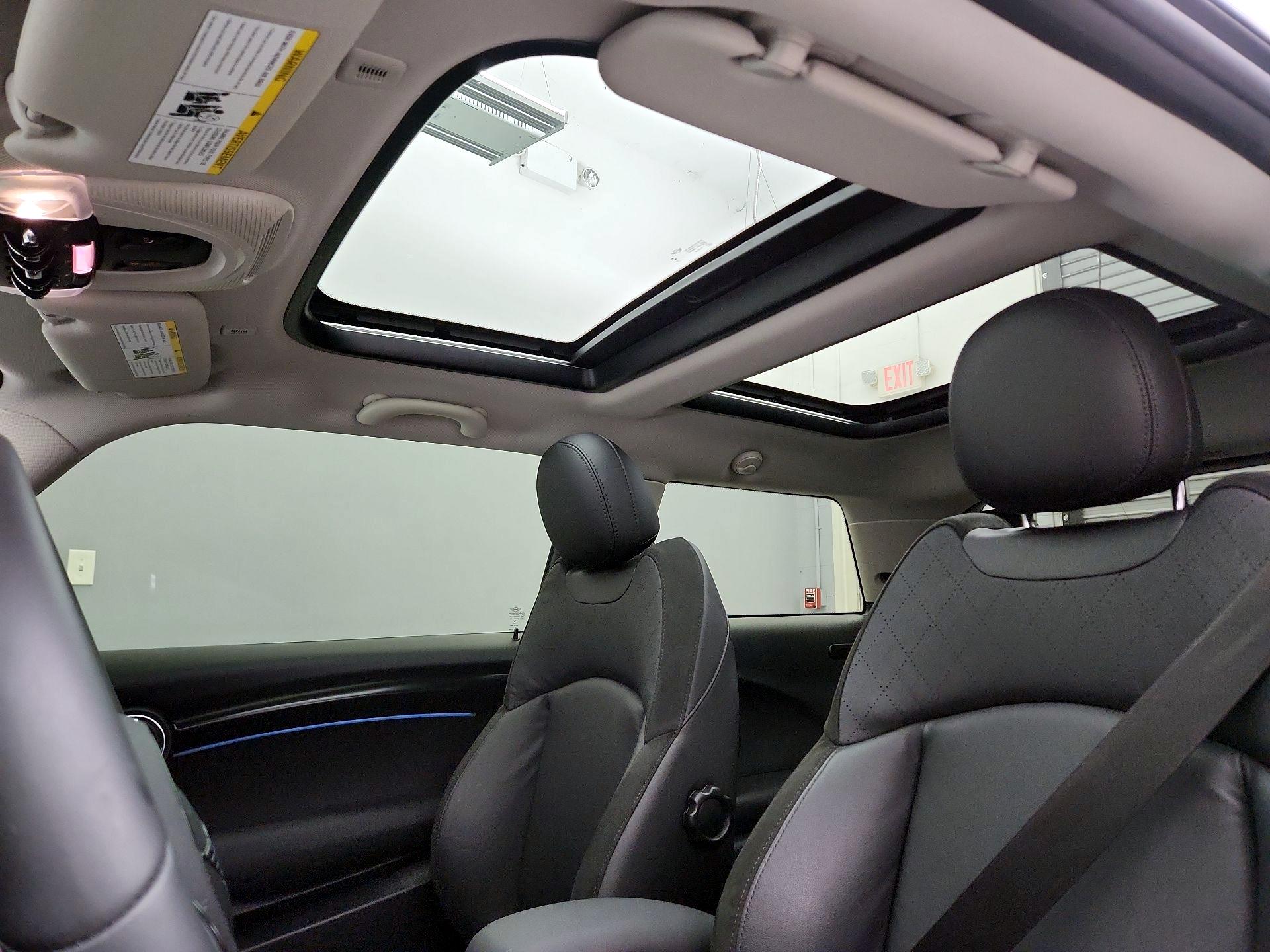 Thumbnail: 2023 MINI Cooper Hardtop - 20