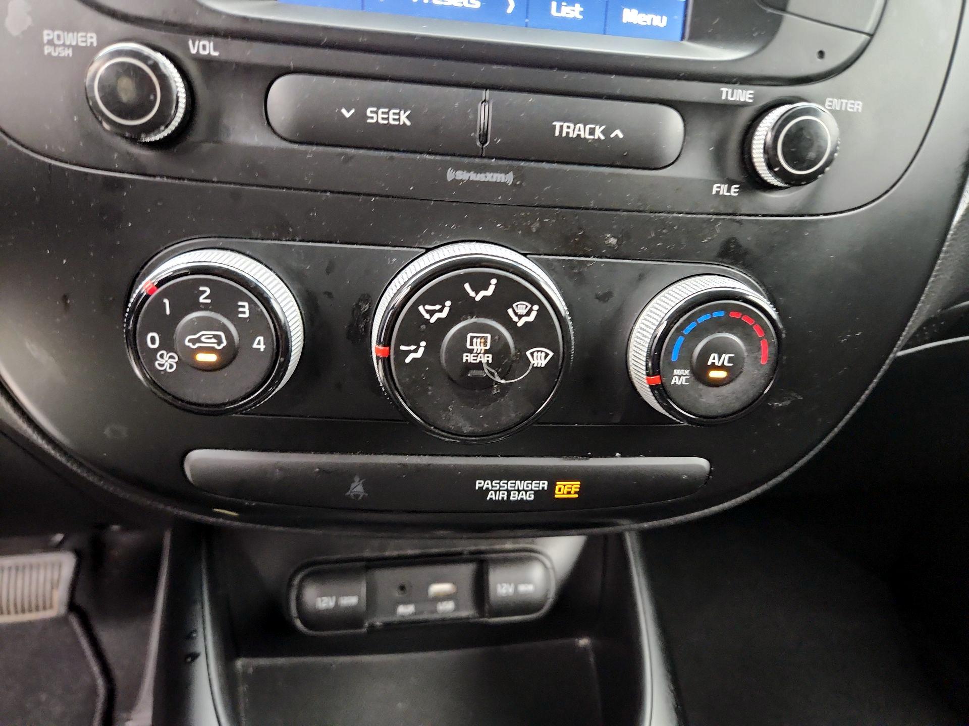 Thumbnail: 2019 Kia Soul - 16