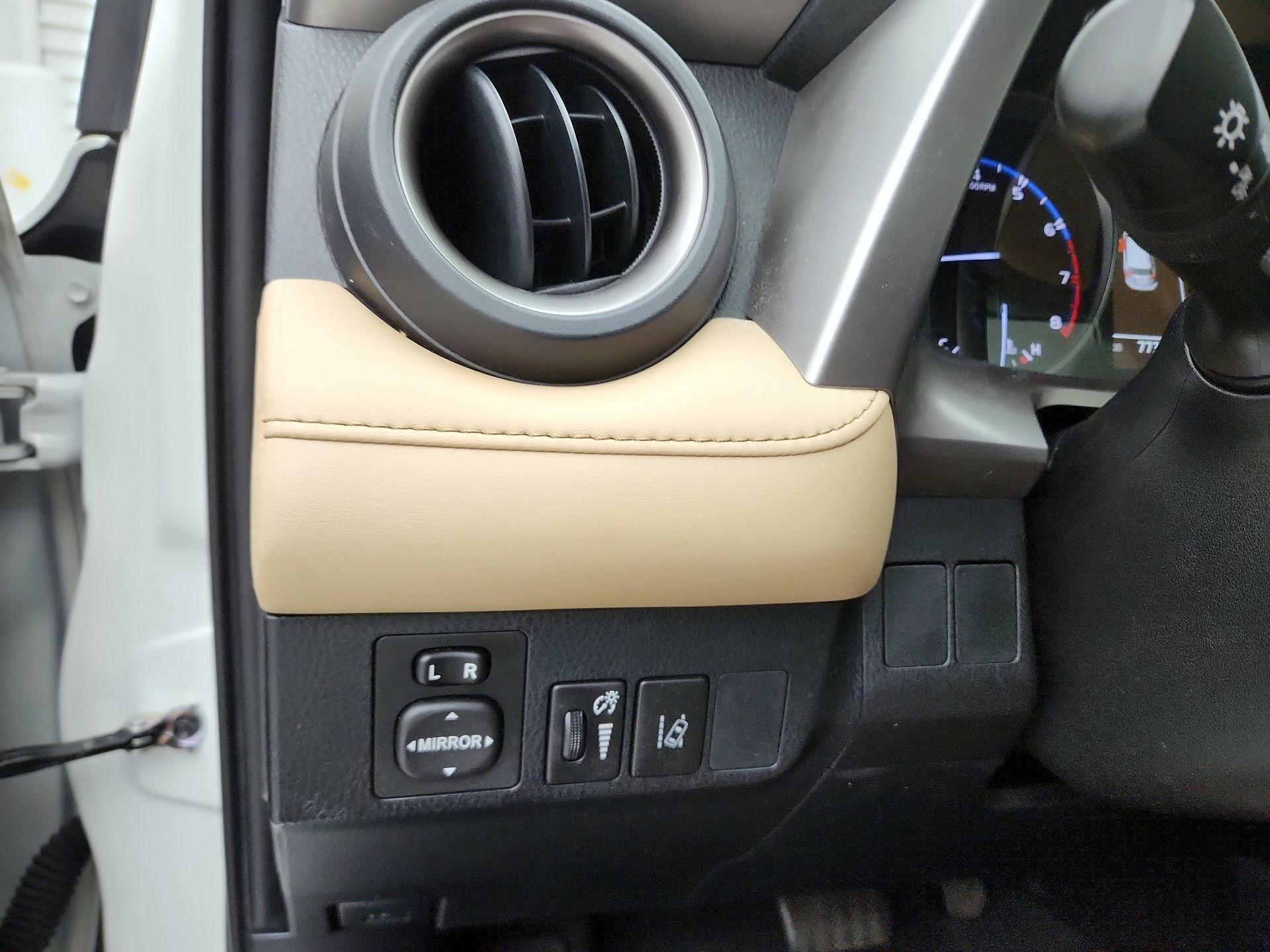 Thumbnail: 2017 Toyota RAV4 - 13