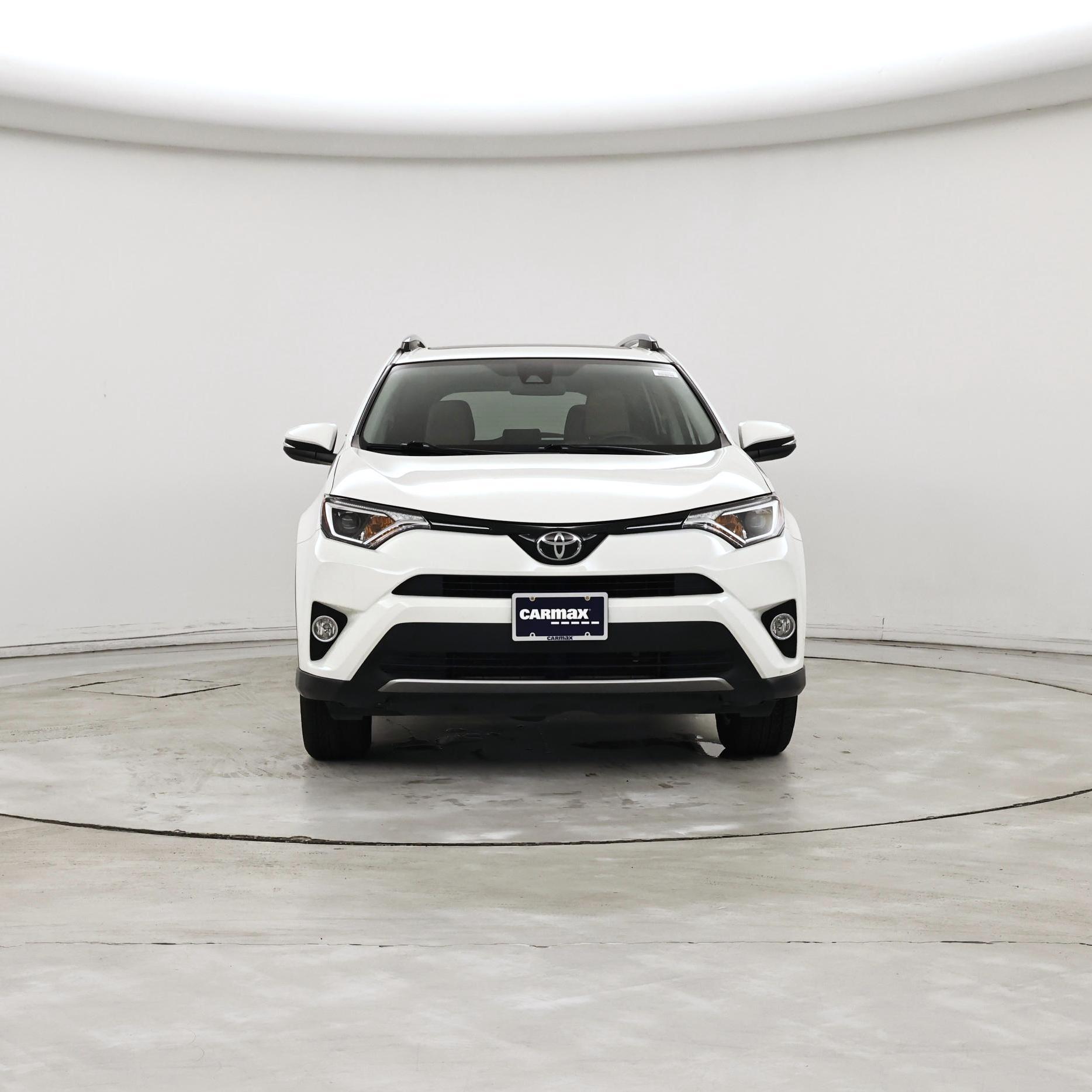 Thumbnail: 2017 Toyota RAV4 - 5