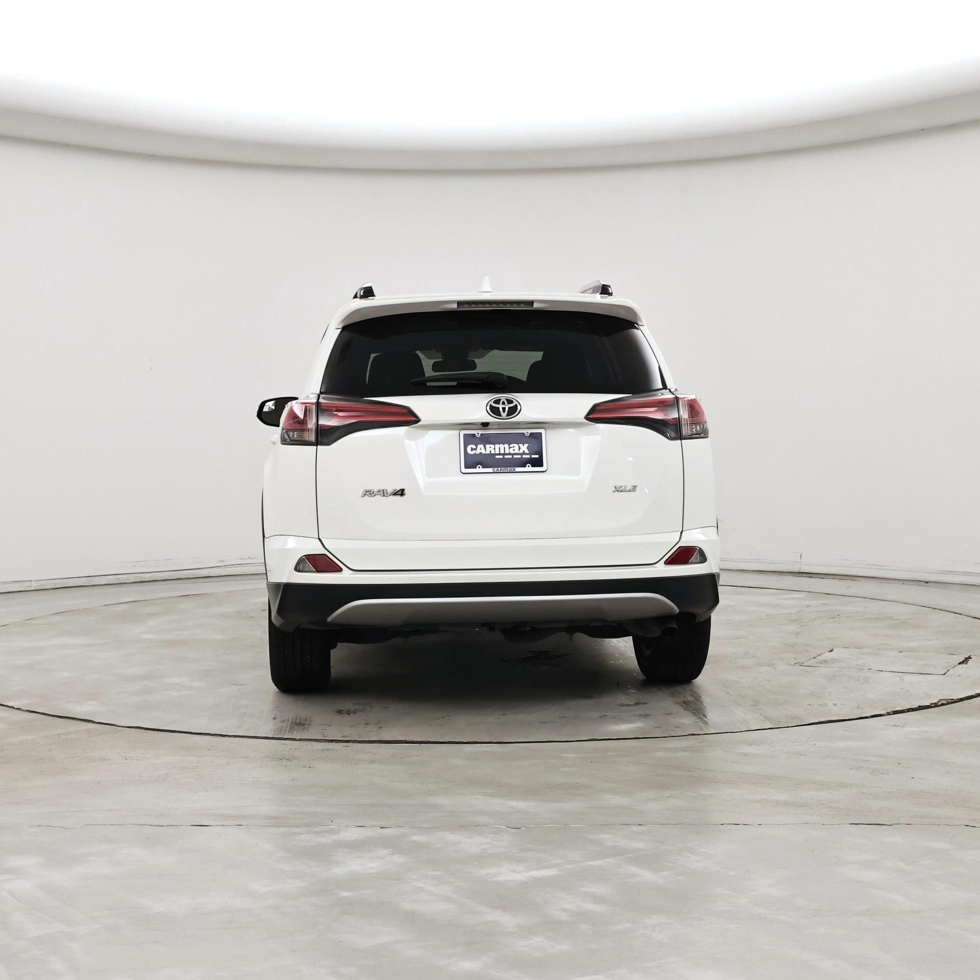 Thumbnail: 2017 Toyota RAV4 - 6