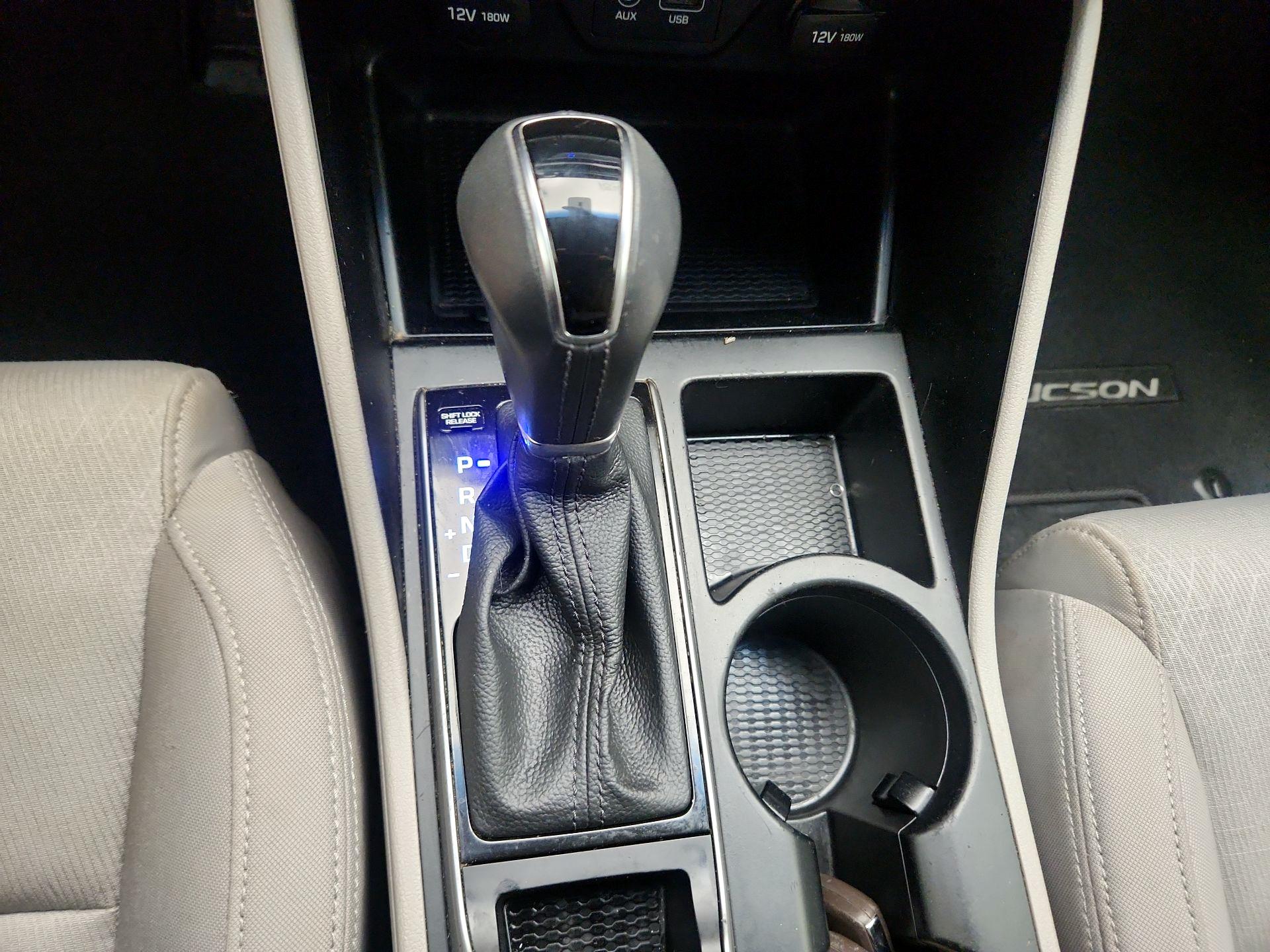 Thumbnail: 2016 Hyundai Tucson - 17