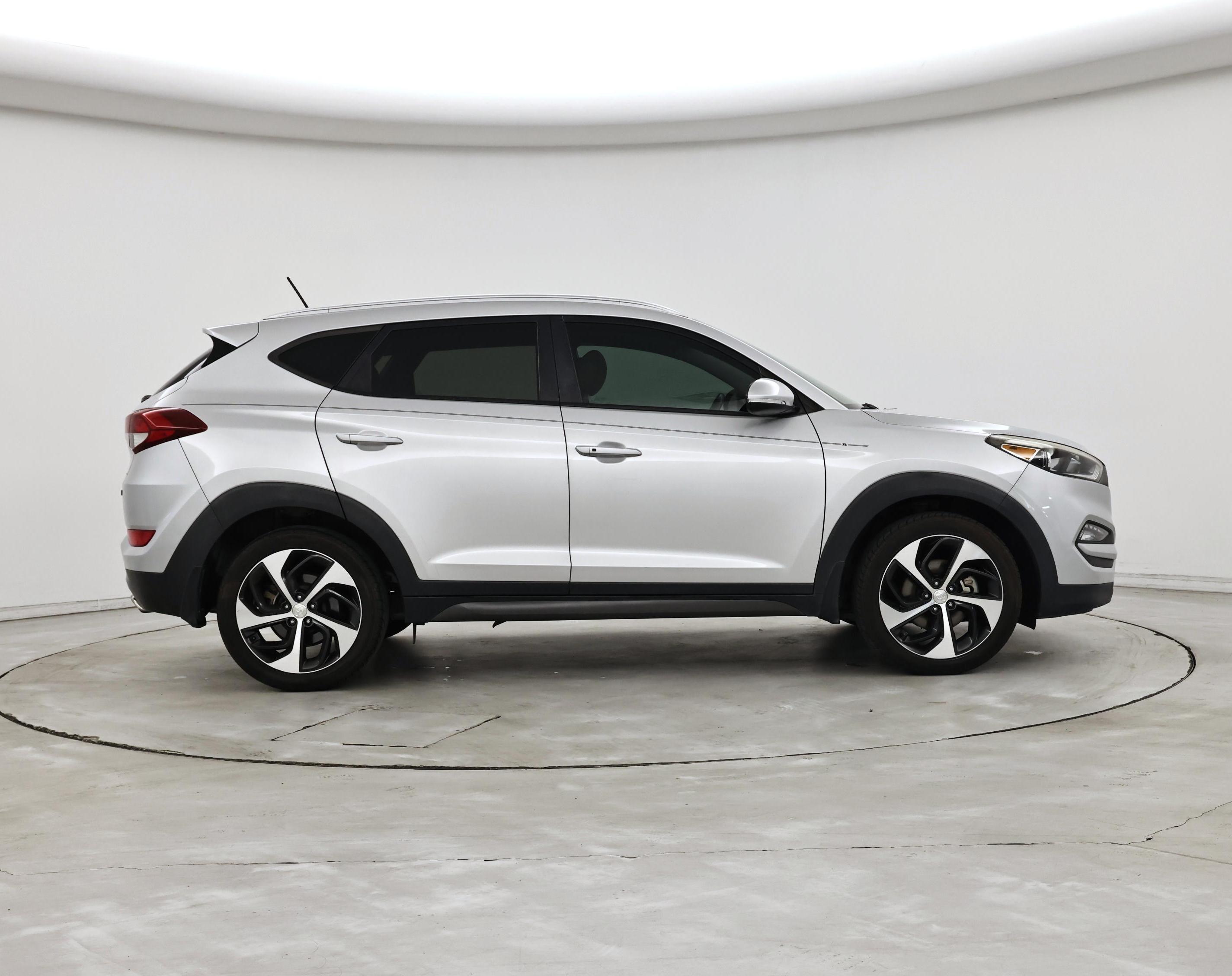 Thumbnail: 2016 Hyundai Tucson - 7