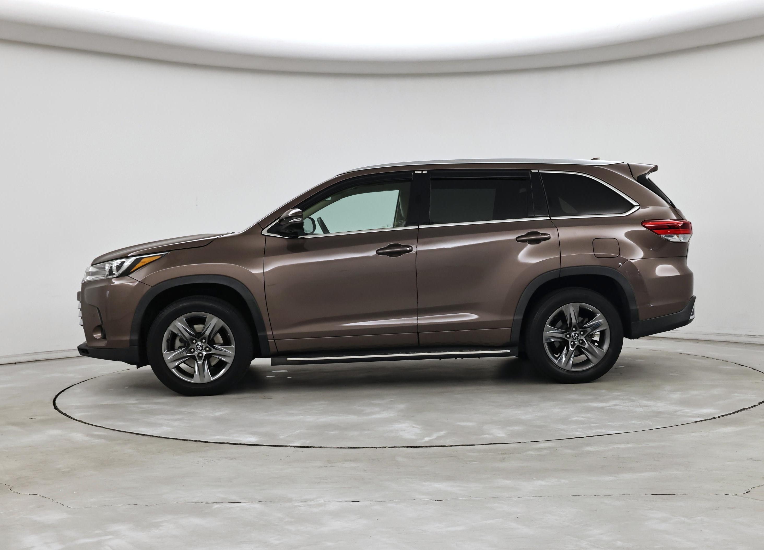 Thumbnail: 2018 Toyota Highlander - 3