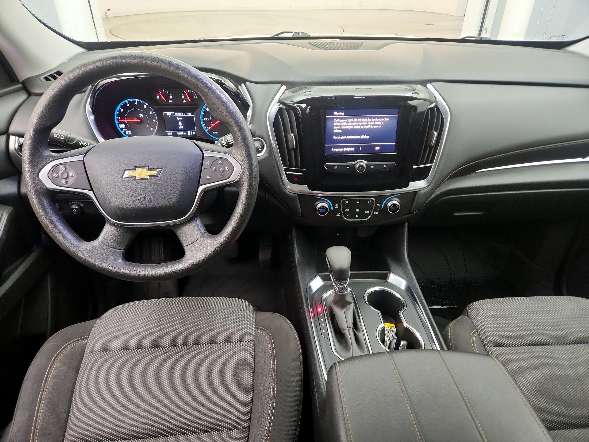 Thumbnail: 2021 Chevrolet Traverse - 9