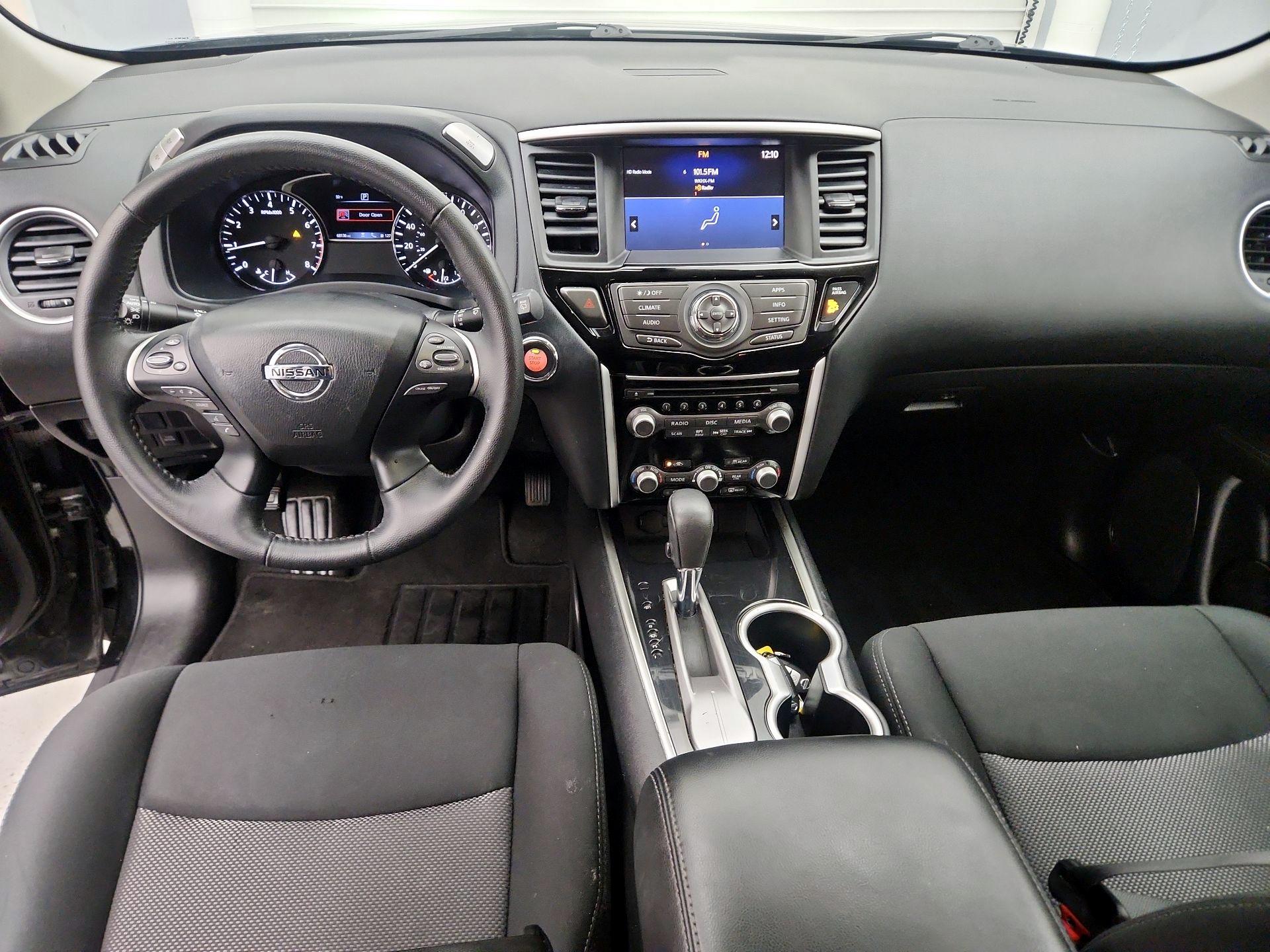 Thumbnail: 2020 Nissan Pathfinder - 9