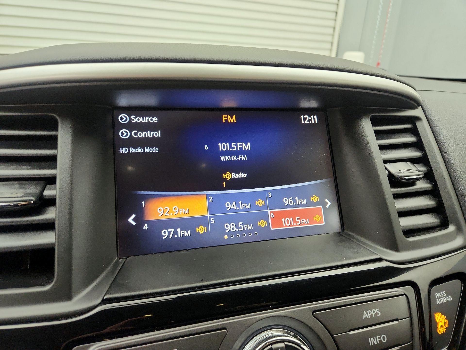 Thumbnail: 2020 Nissan Pathfinder - 14