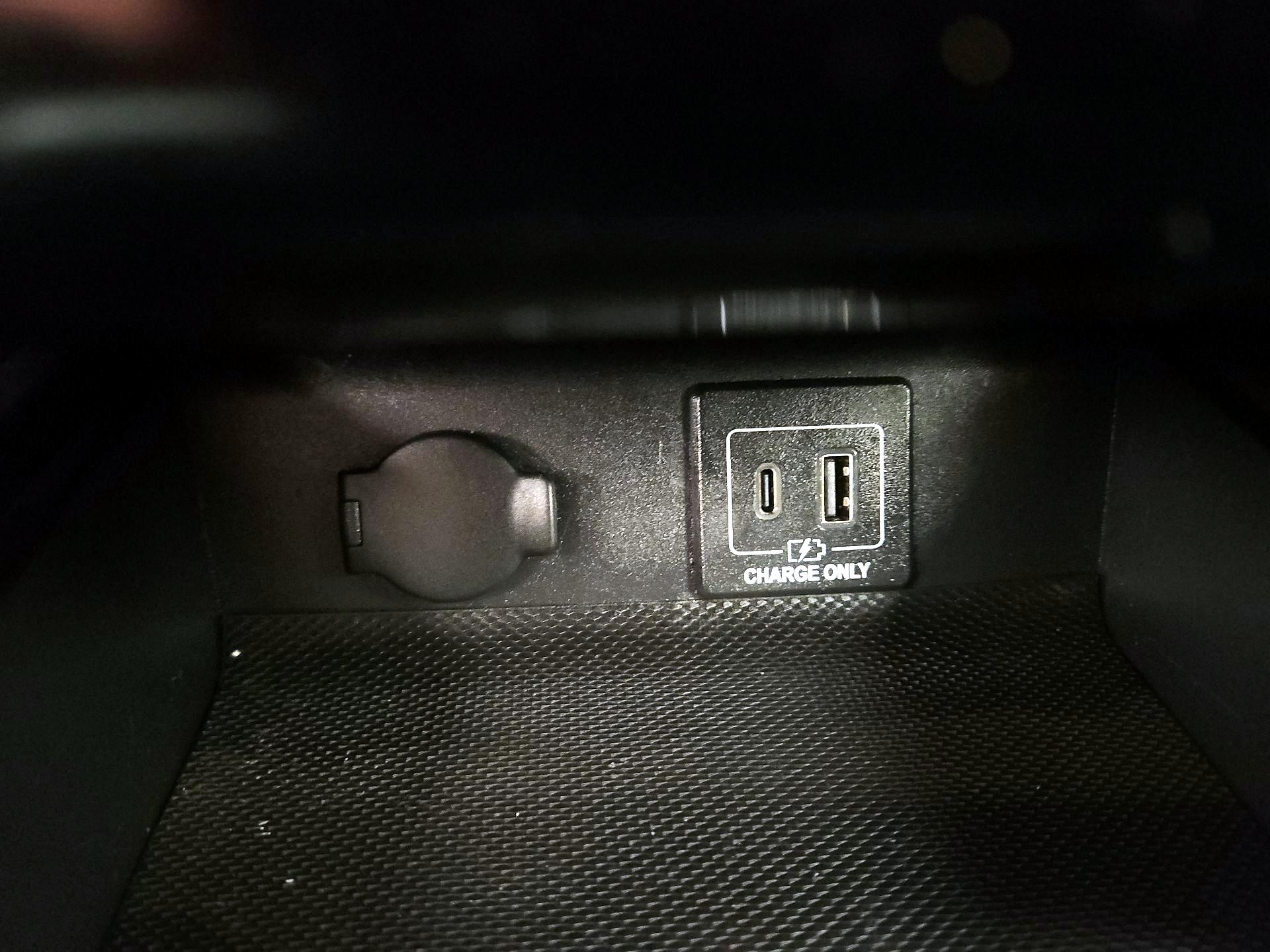 Thumbnail: 2020 Nissan Pathfinder - 17