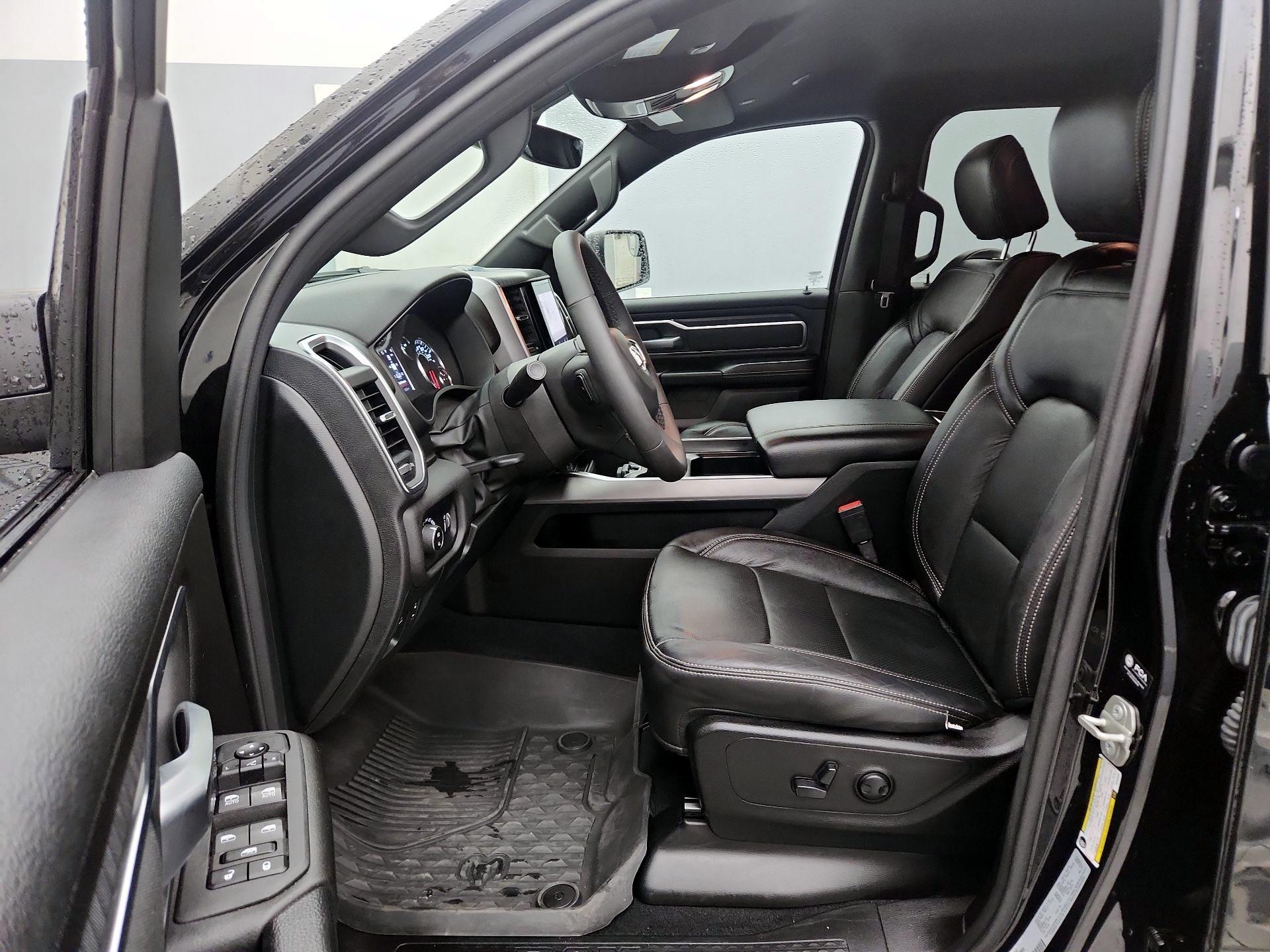 Thumbnail: 2025 RAM 1500 - 11