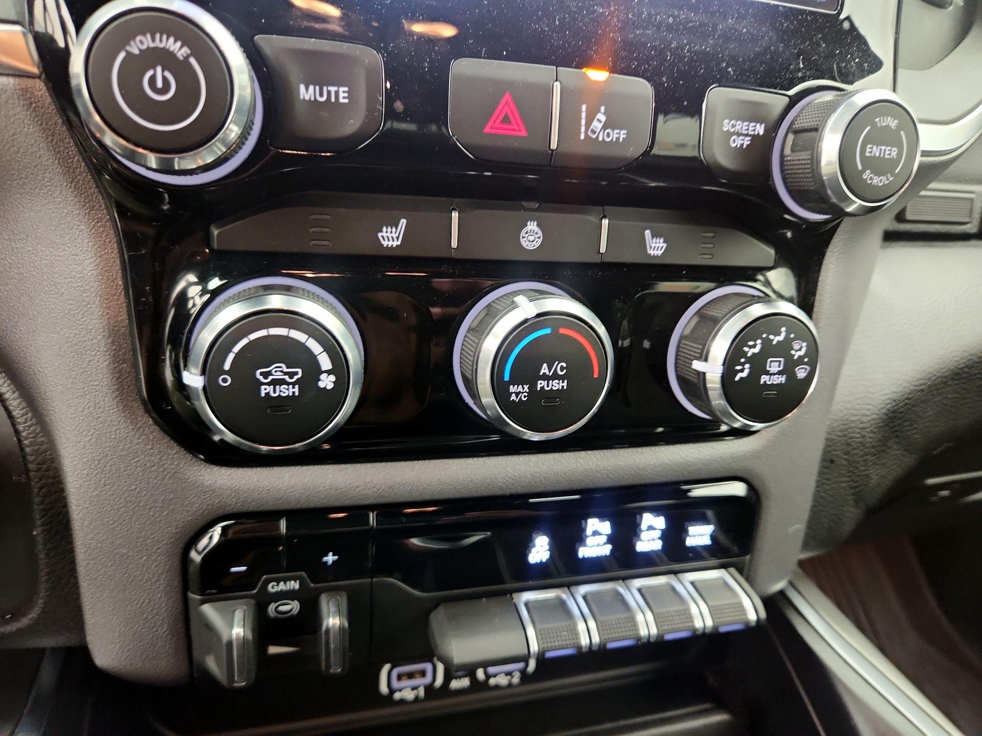 Thumbnail: 2025 RAM 1500 - 16