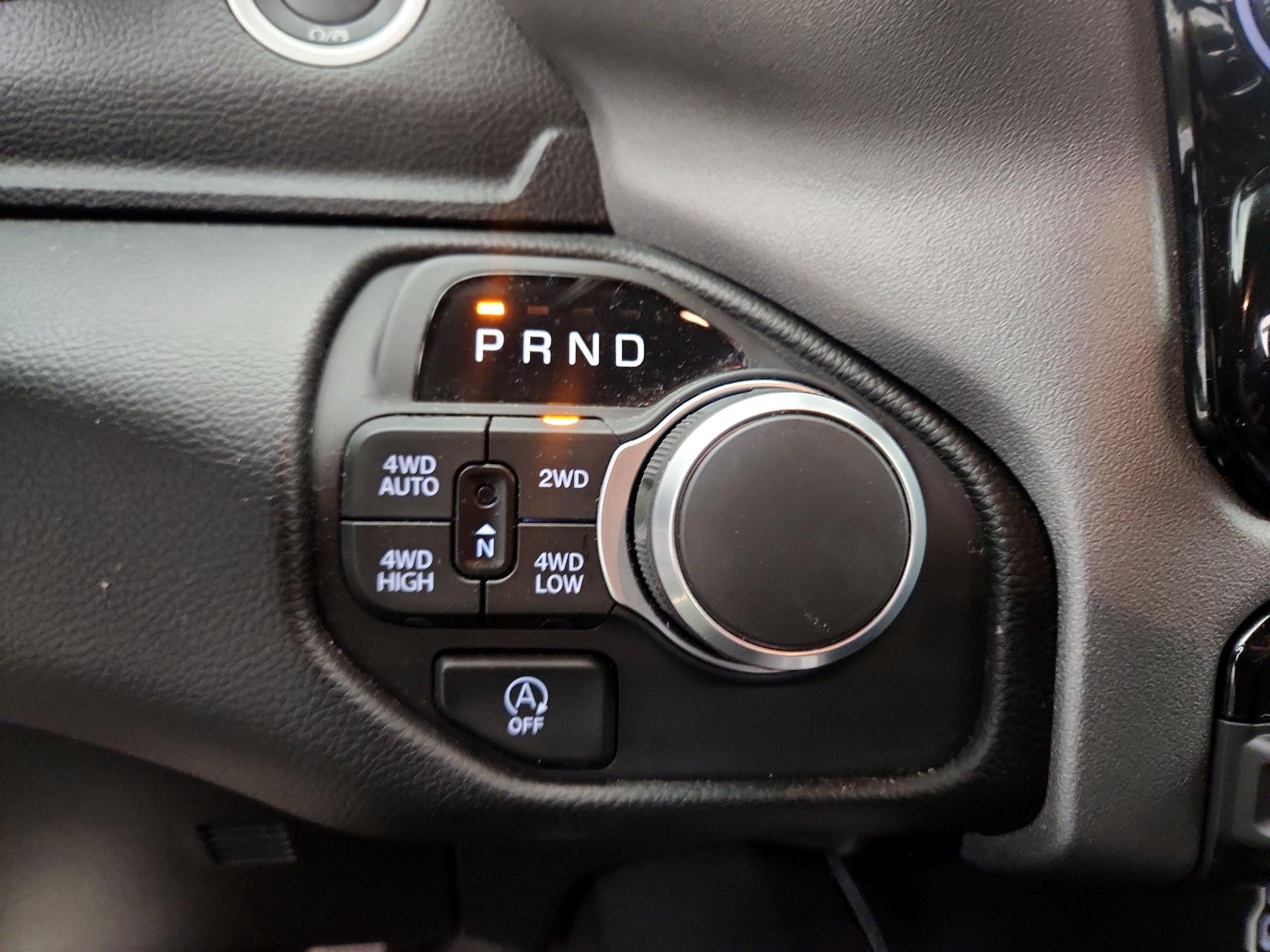 Thumbnail: 2025 RAM 1500 - 17