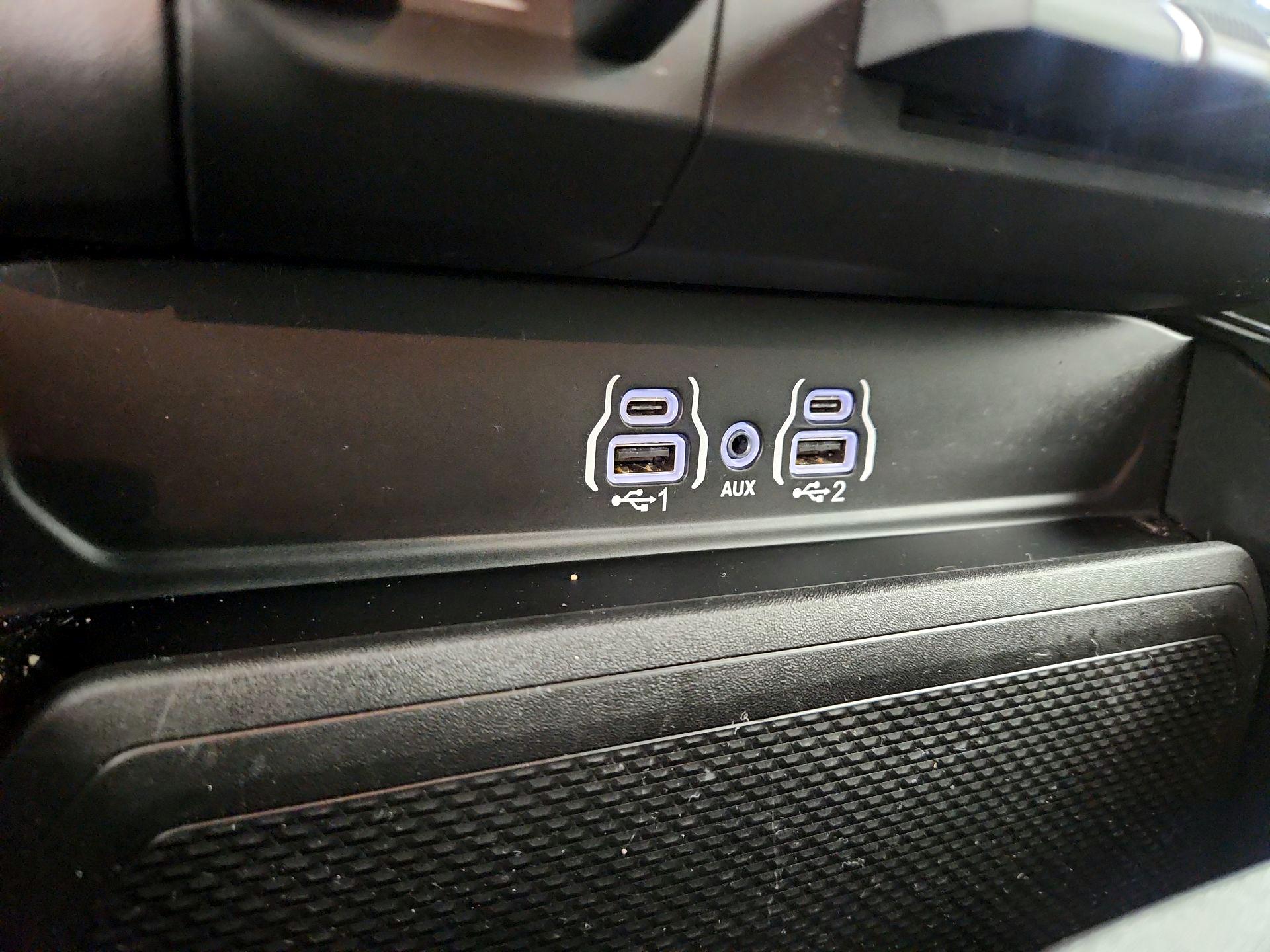 Thumbnail: 2025 RAM 1500 - 18