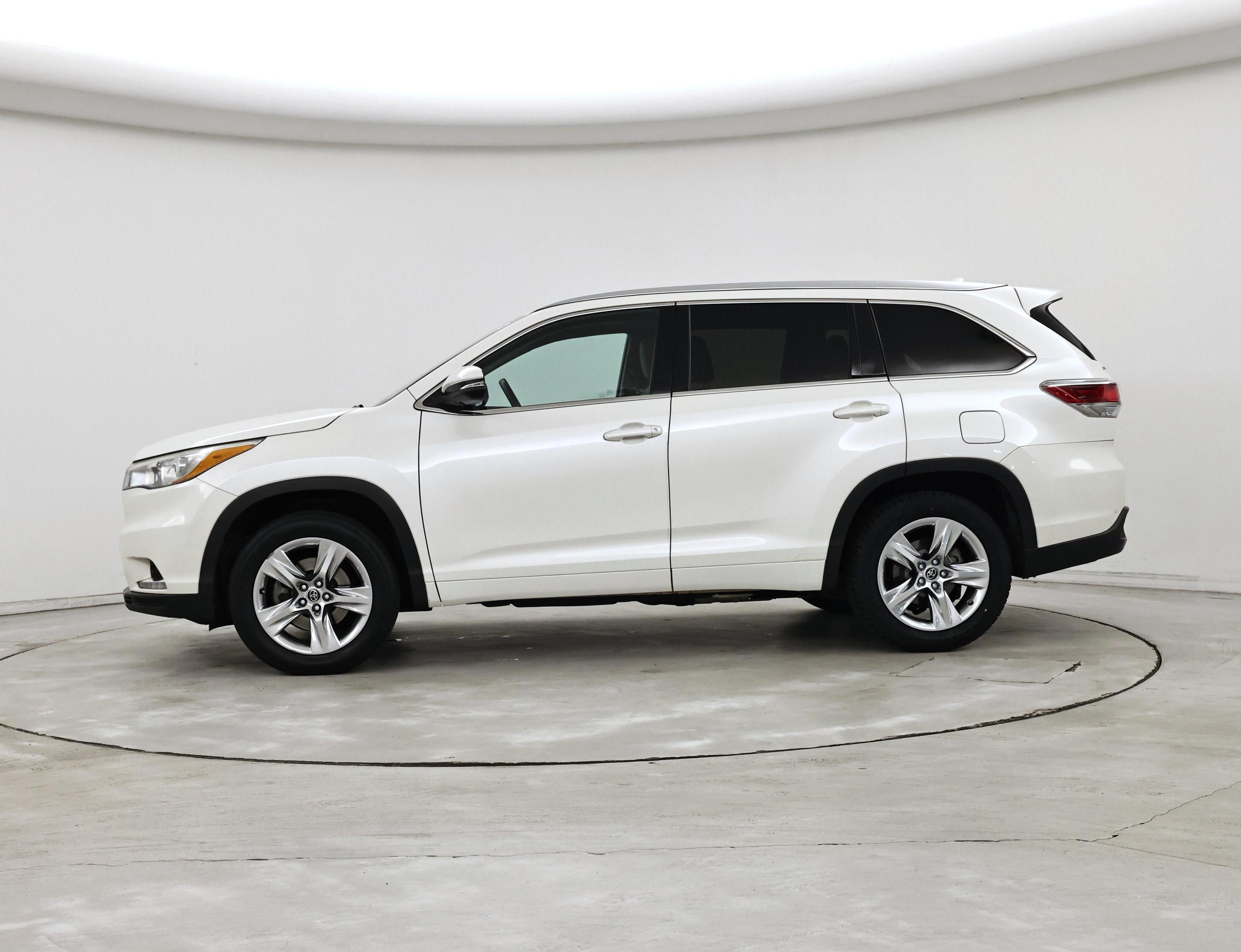 Thumbnail: 2016 Toyota Highlander - 3