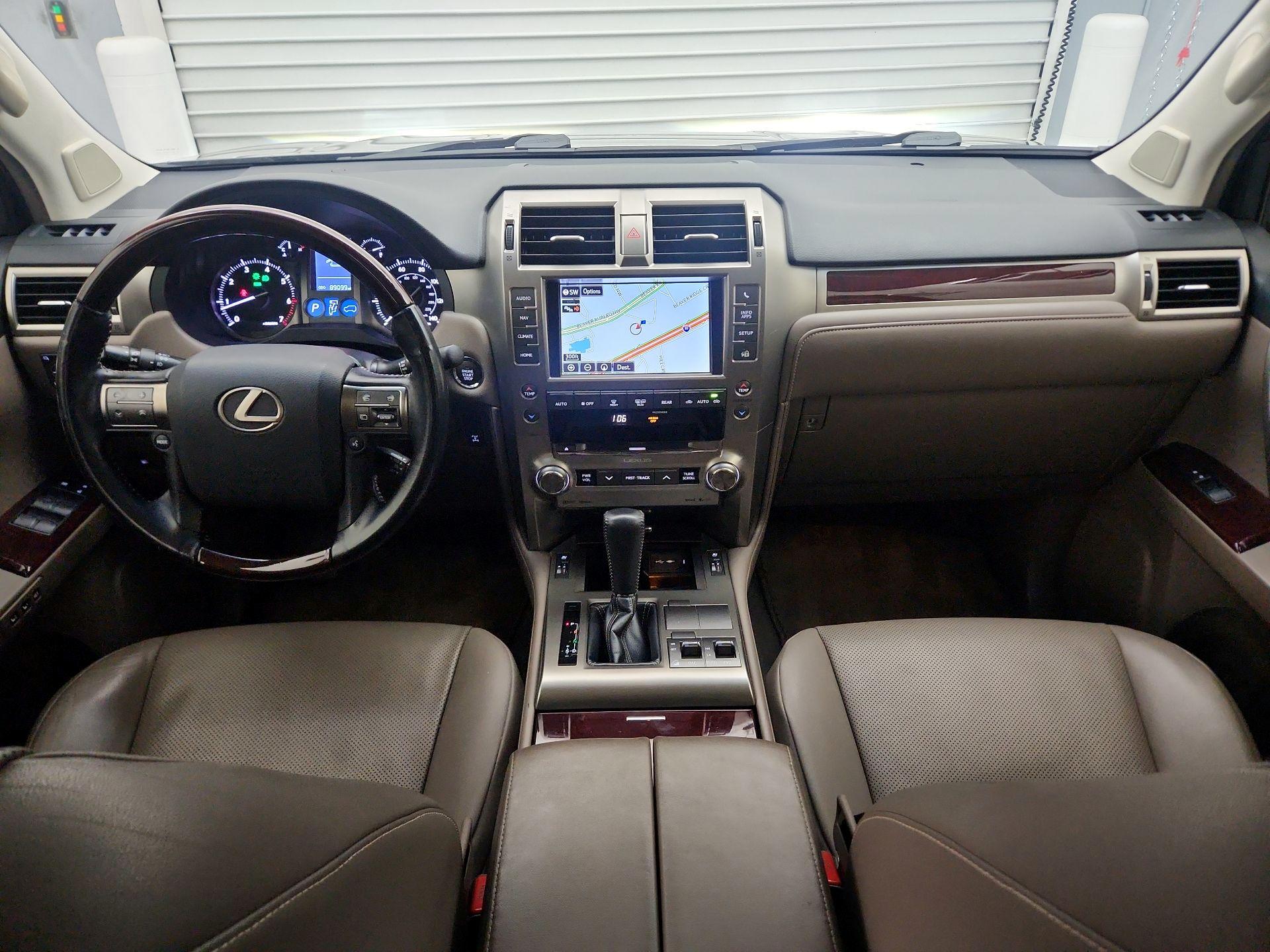 Thumbnail: 2019 Lexus GX - 9