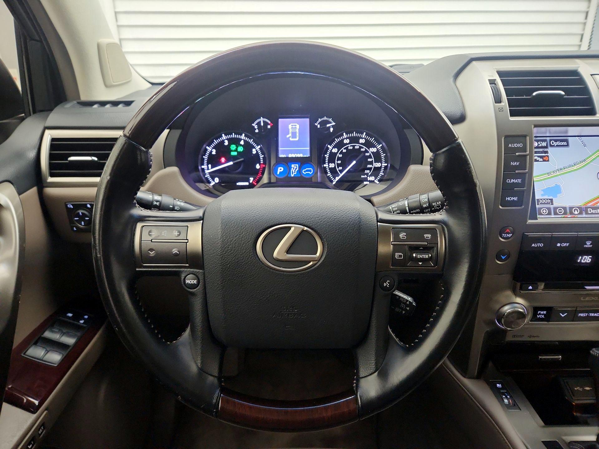 Thumbnail: 2019 Lexus GX - 10