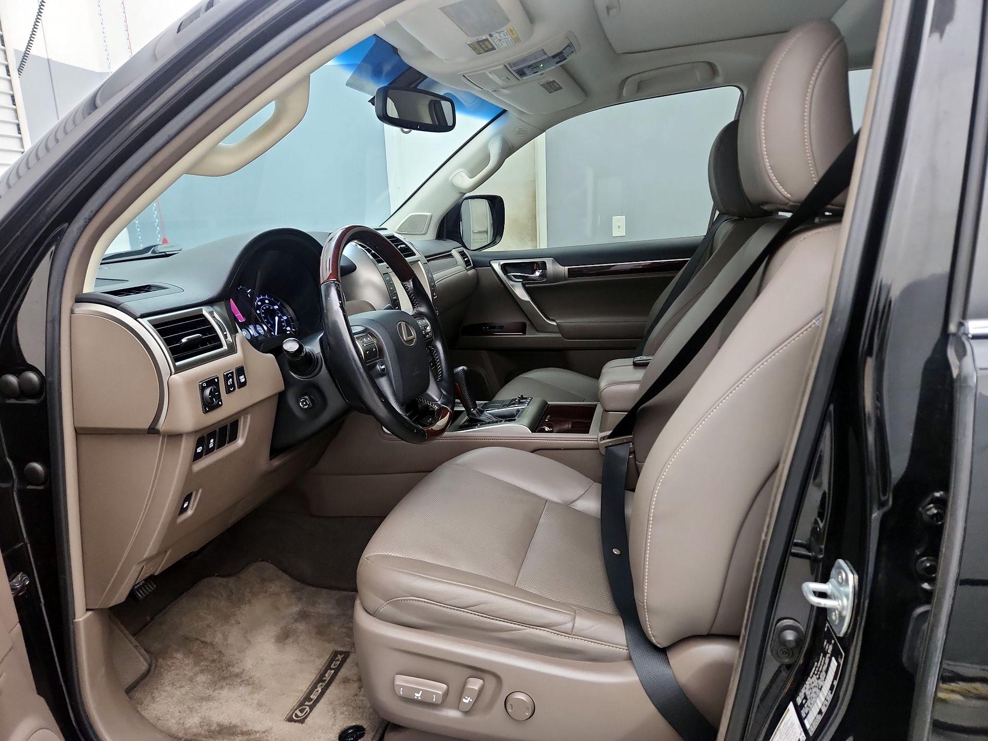 Thumbnail: 2019 Lexus GX - 11