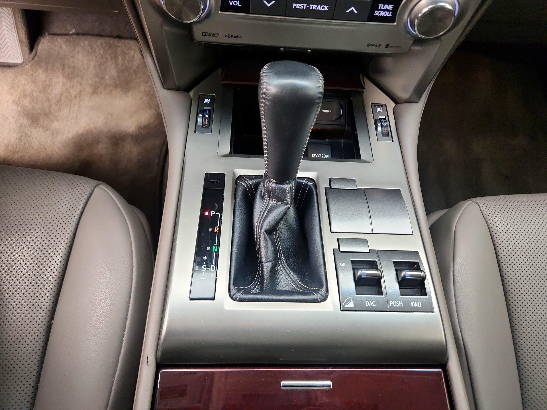 Thumbnail: 2019 Lexus GX - 18