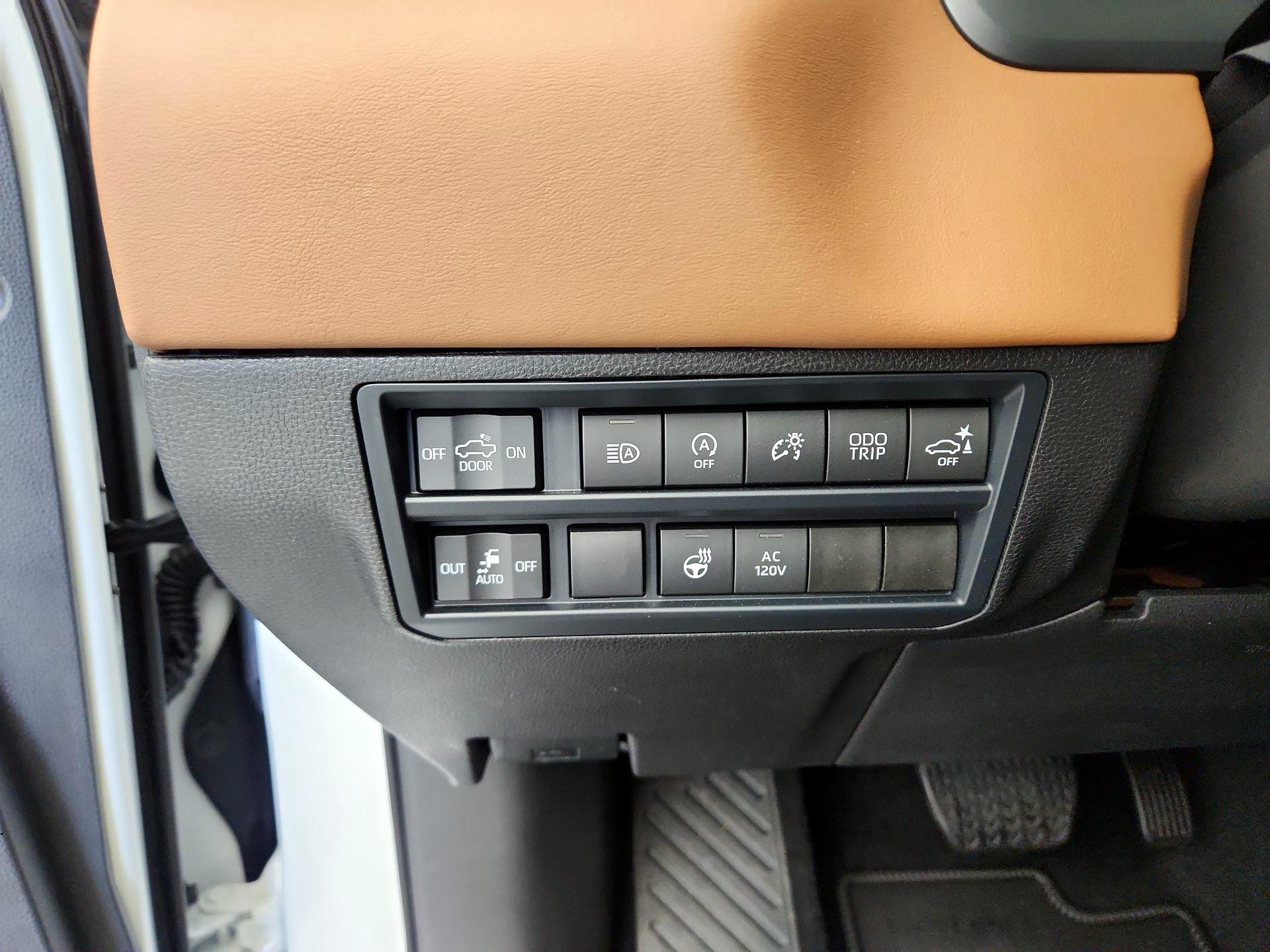 Thumbnail: 2025 Toyota Tundra - 13