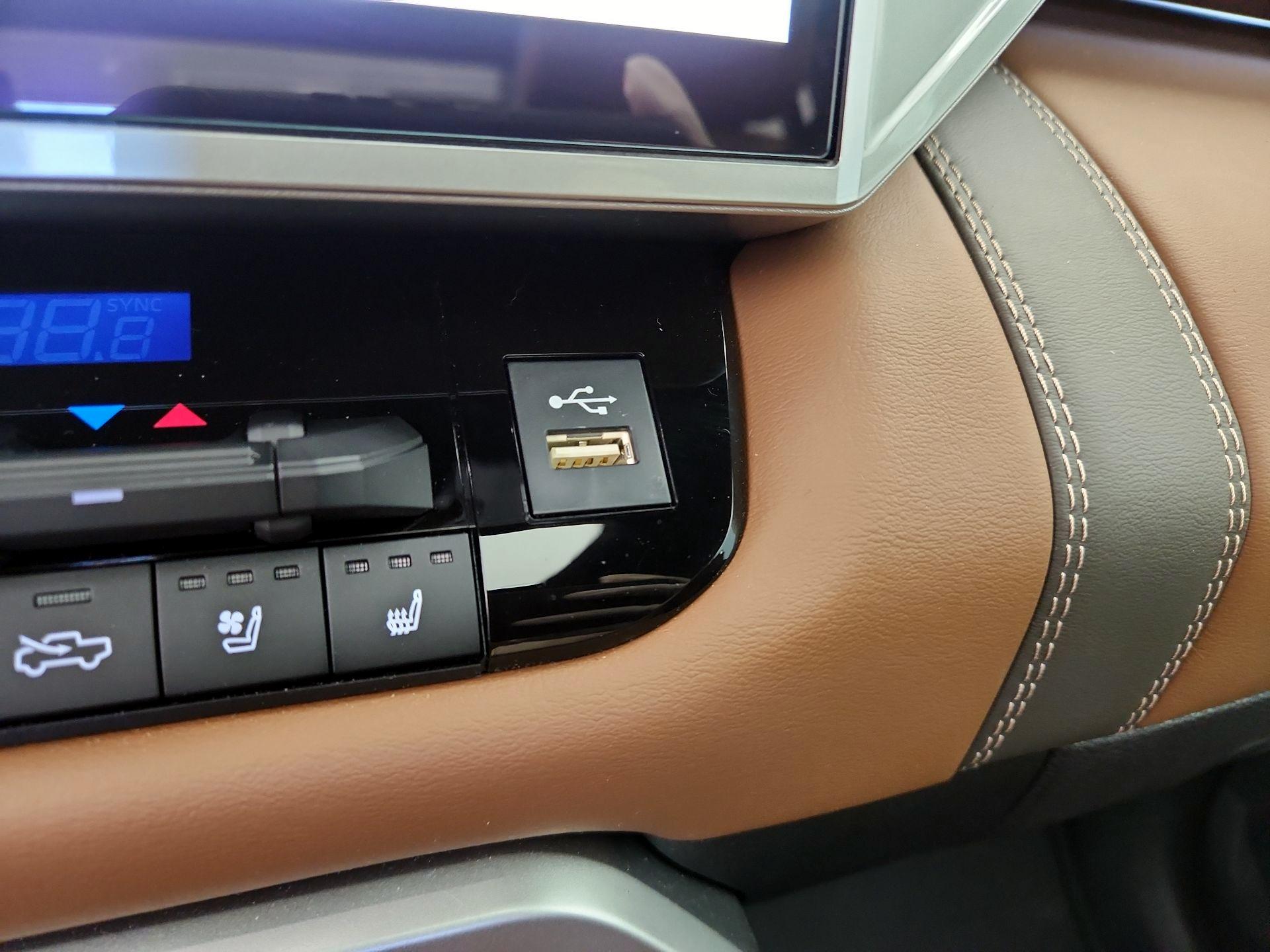 Thumbnail: 2025 Toyota Tundra - 19