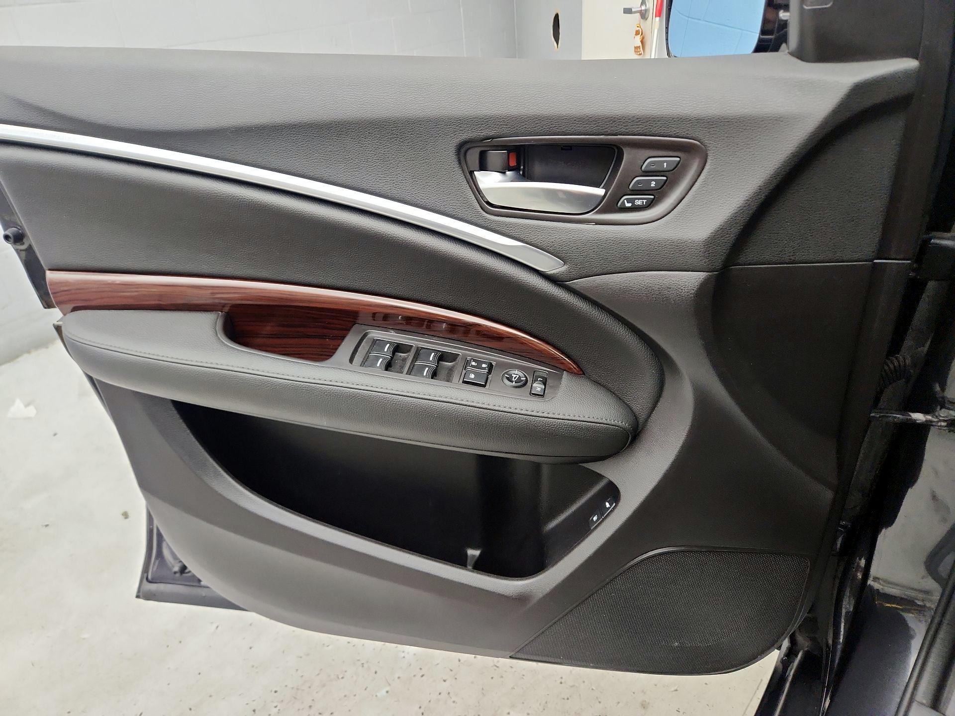 Thumbnail: 2016 Acura MDX - 12