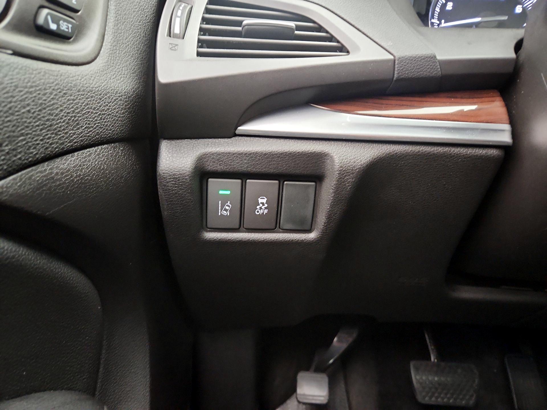 Thumbnail: 2016 Acura MDX - 13