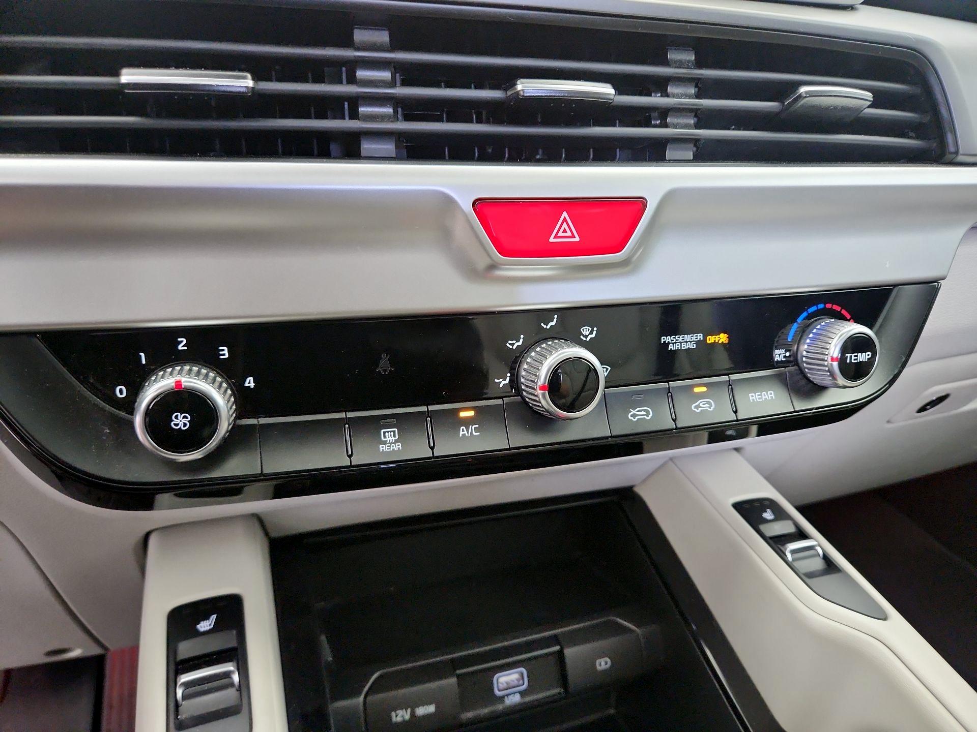 Thumbnail: 2021 Kia Telluride - 16