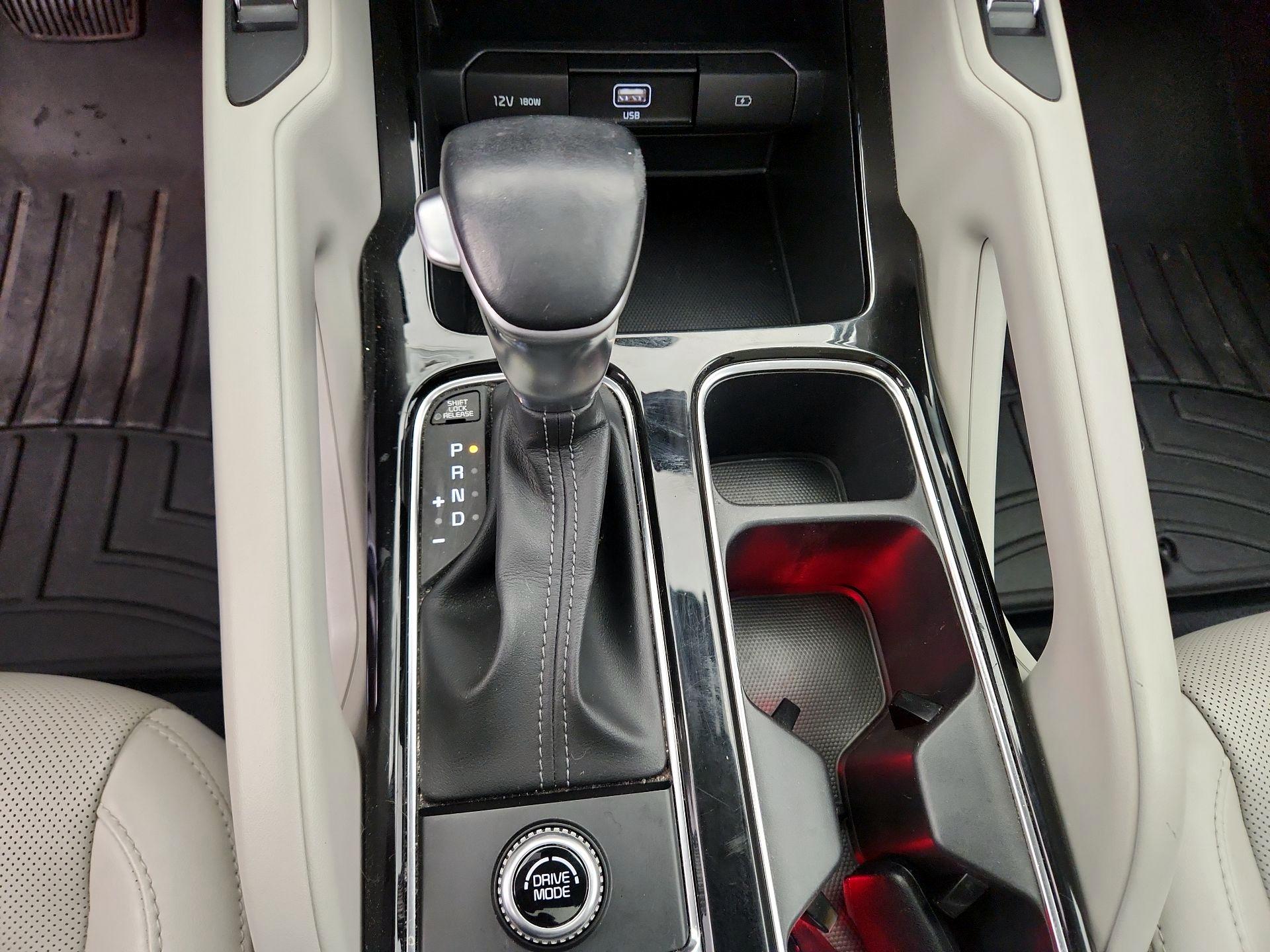 Thumbnail: 2021 Kia Telluride - 17