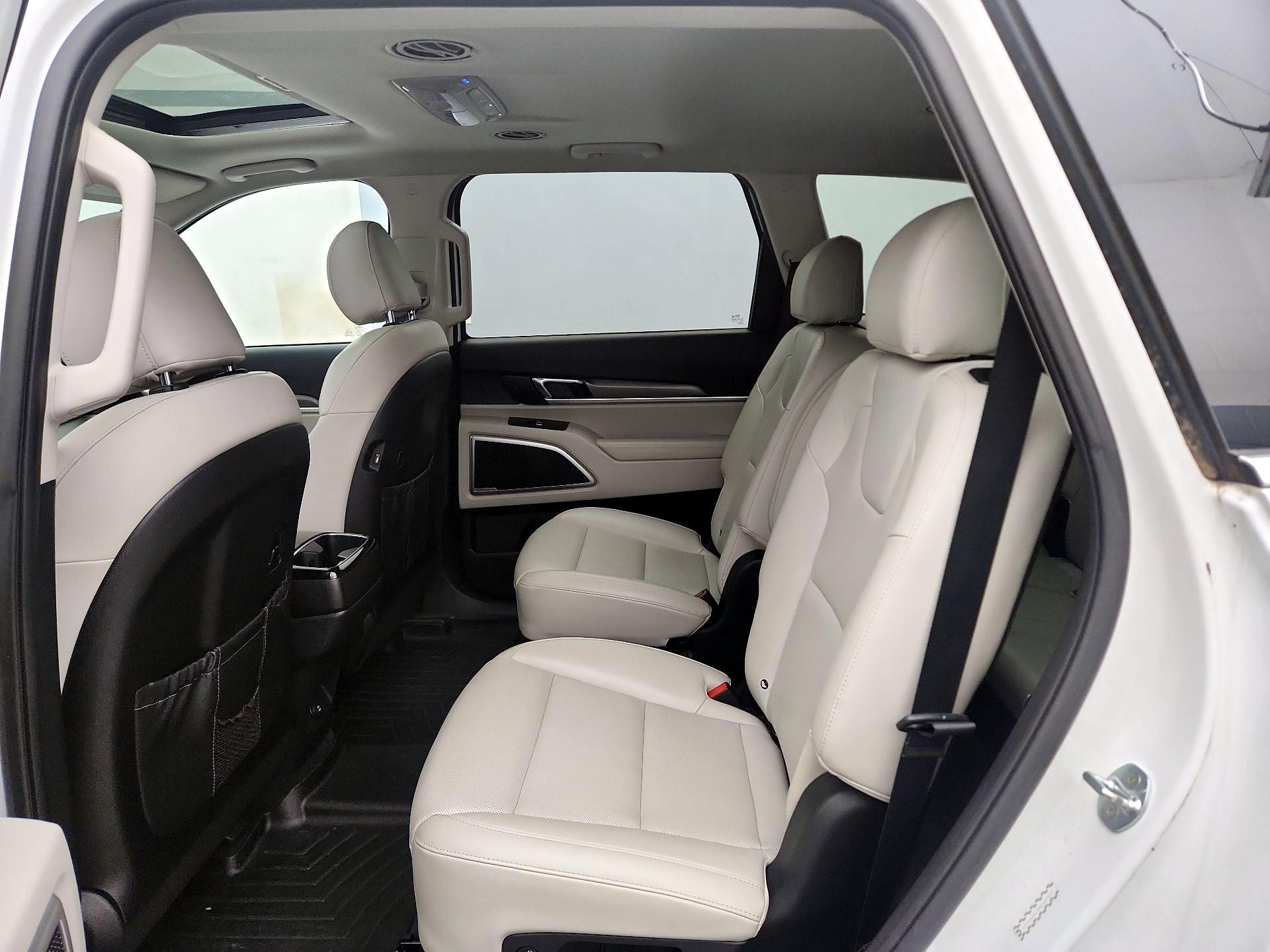 Thumbnail: 2021 Kia Telluride - 19