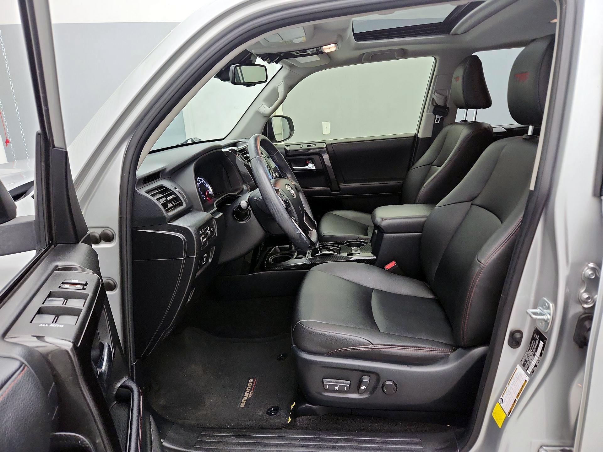 Thumbnail: 2021 Toyota 4Runner - 11