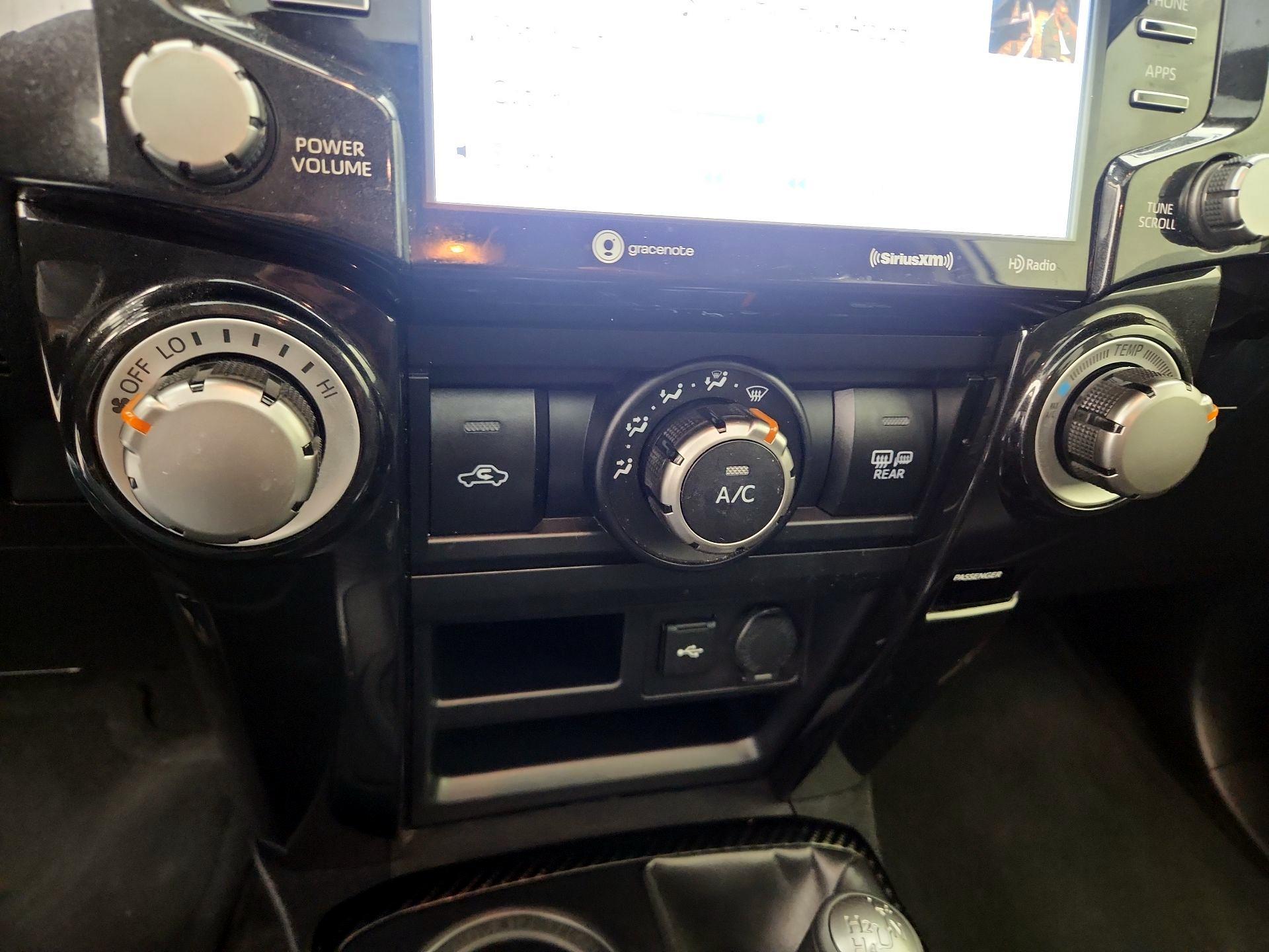 Thumbnail: 2021 Toyota 4Runner - 17