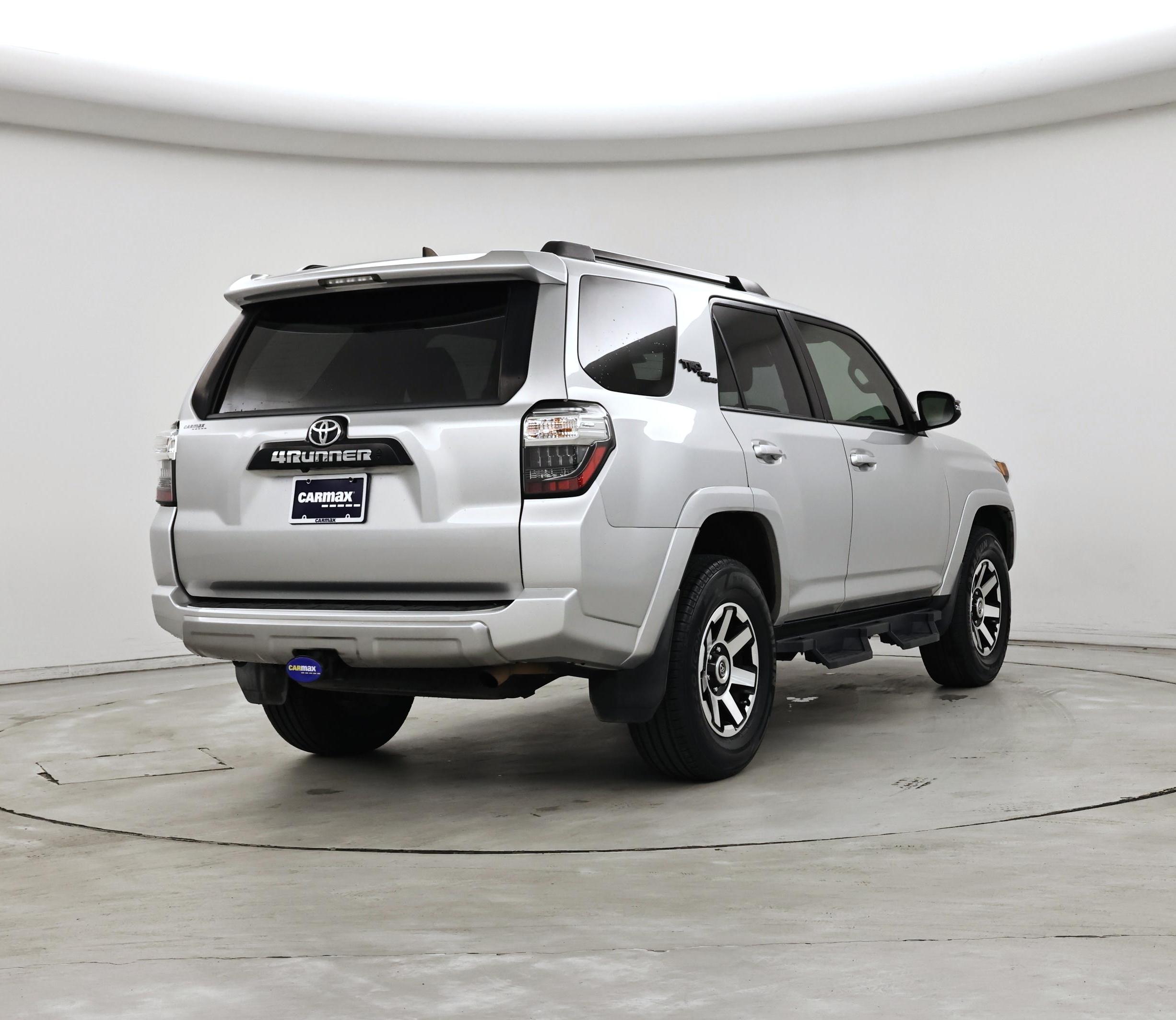 Thumbnail: 2021 Toyota 4Runner - 8
