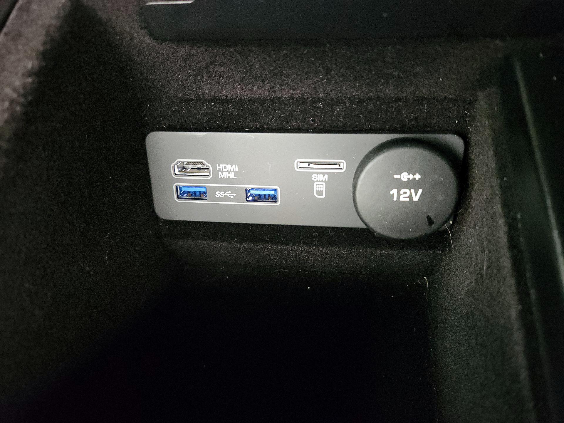 Thumbnail: 2018 Jaguar F-Type - 18