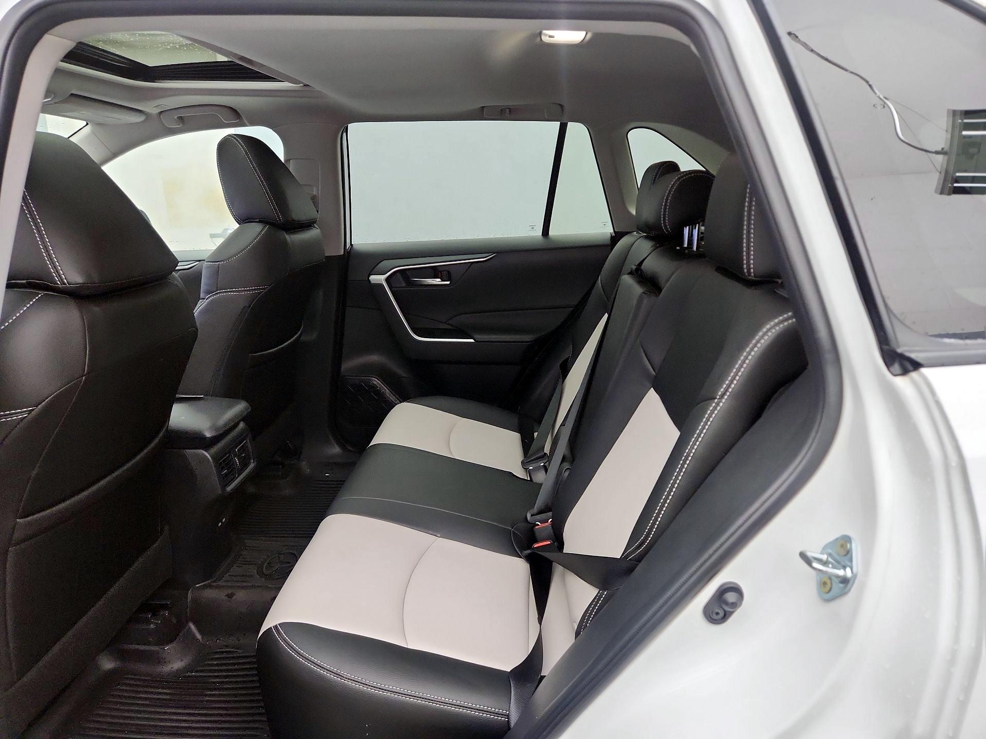 Thumbnail: 2024 Toyota RAV4 - 20