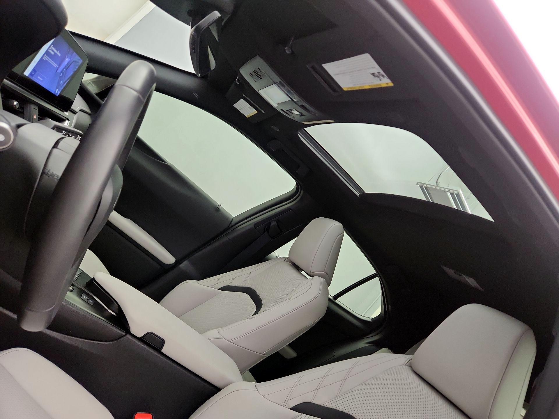 Thumbnail: 2025 Lexus UX - 20