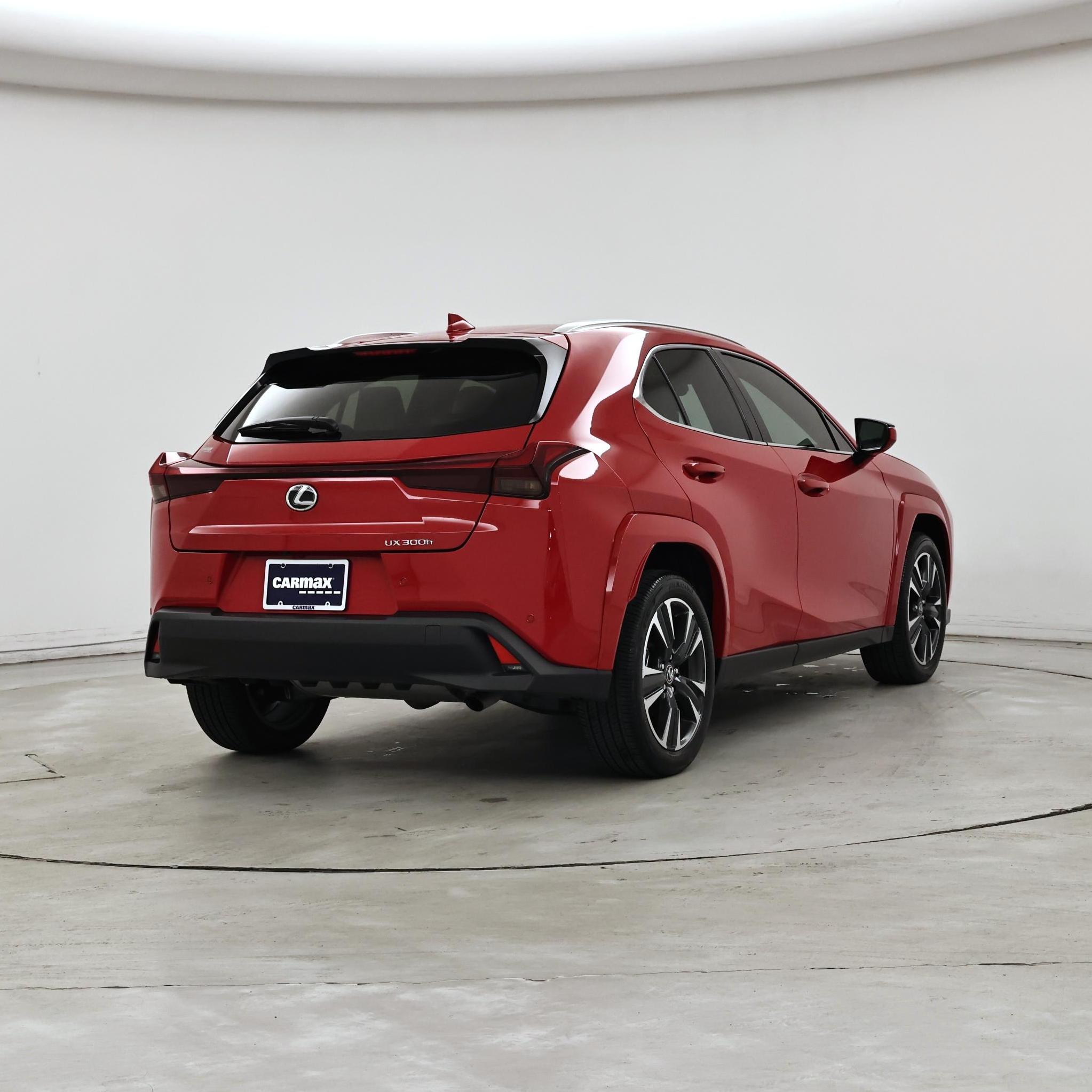 Thumbnail: 2025 Lexus UX - 8