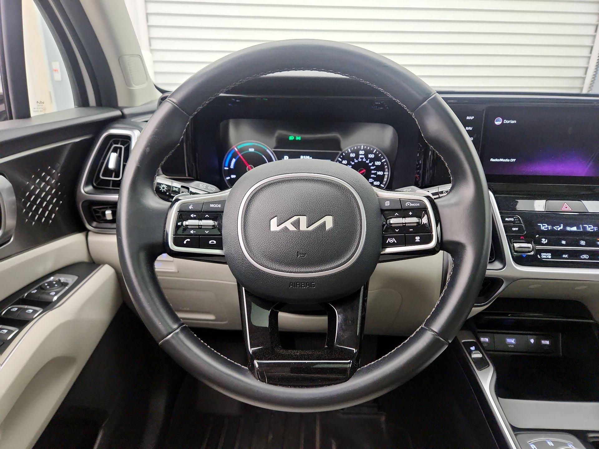 Thumbnail: 2022 Kia Sorento - 10