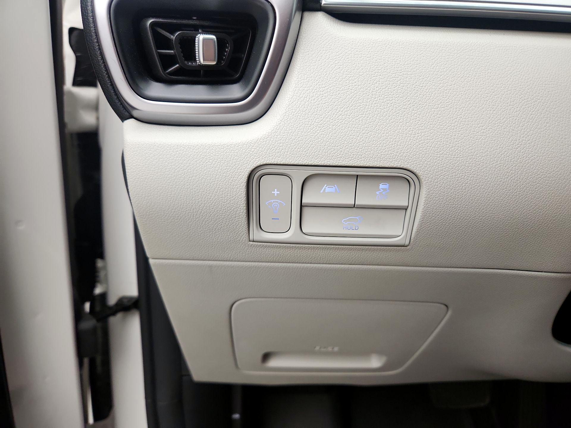 Thumbnail: 2022 Kia Sorento - 13