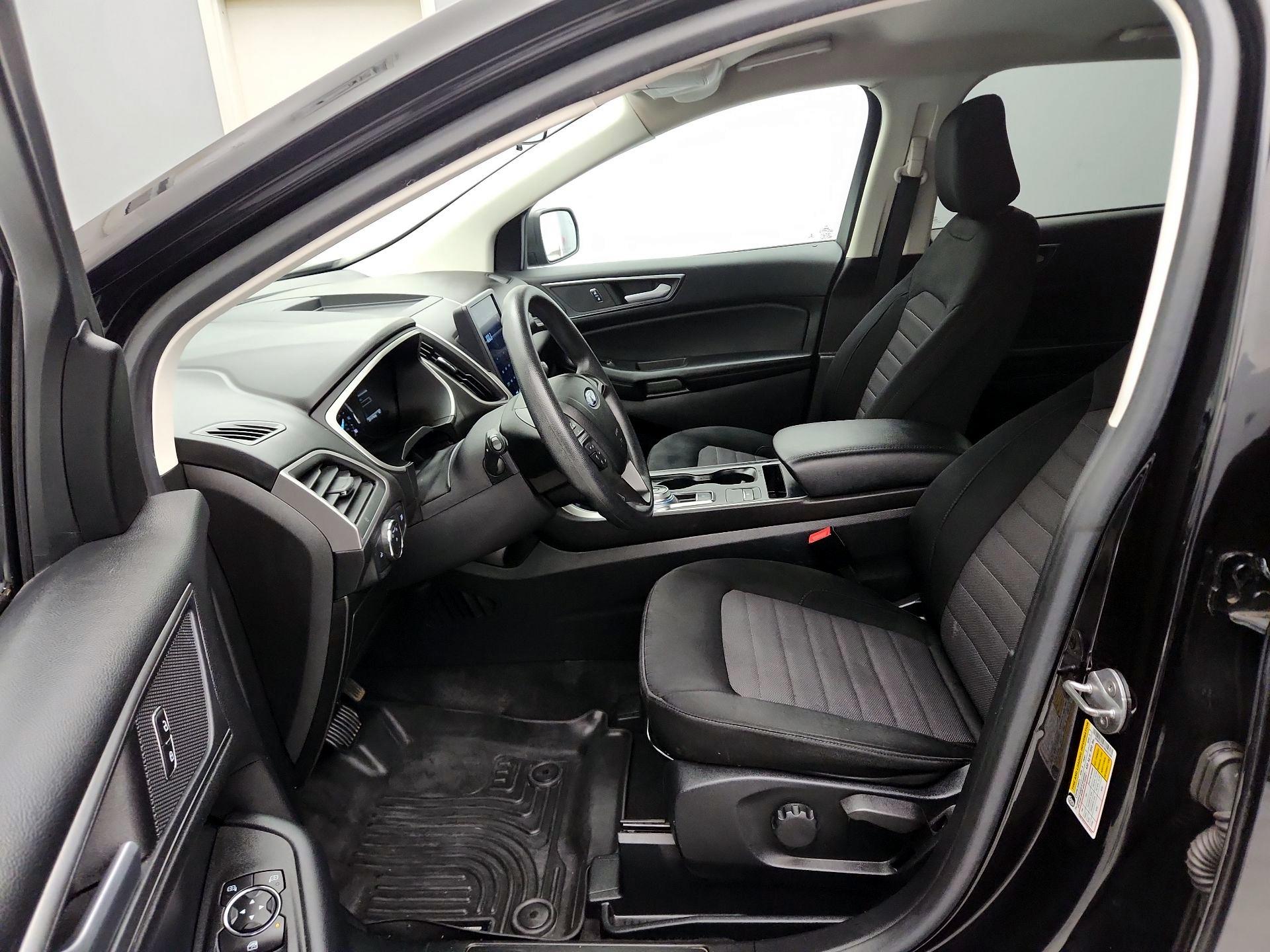 Thumbnail: 2021 Ford Edge - 11