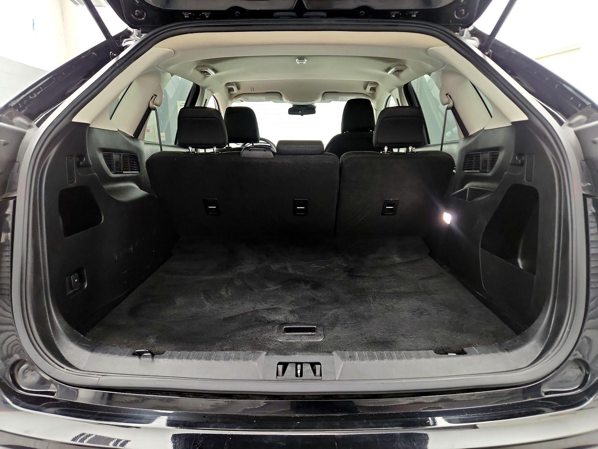 Thumbnail: 2021 Ford Edge - 20