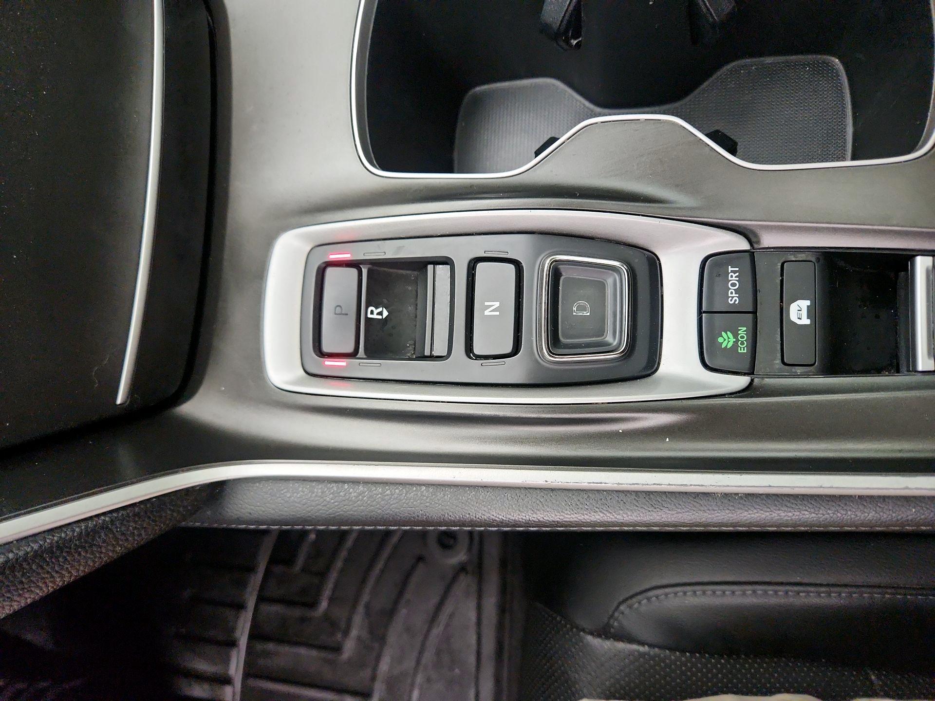 Thumbnail: 2018 Honda Accord - 17