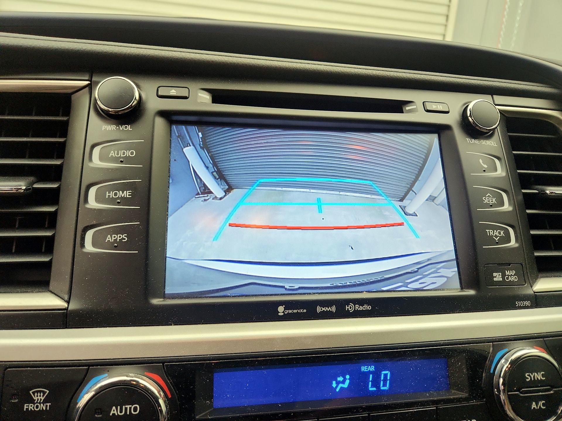 Thumbnail: 2019 Toyota Highlander - 15