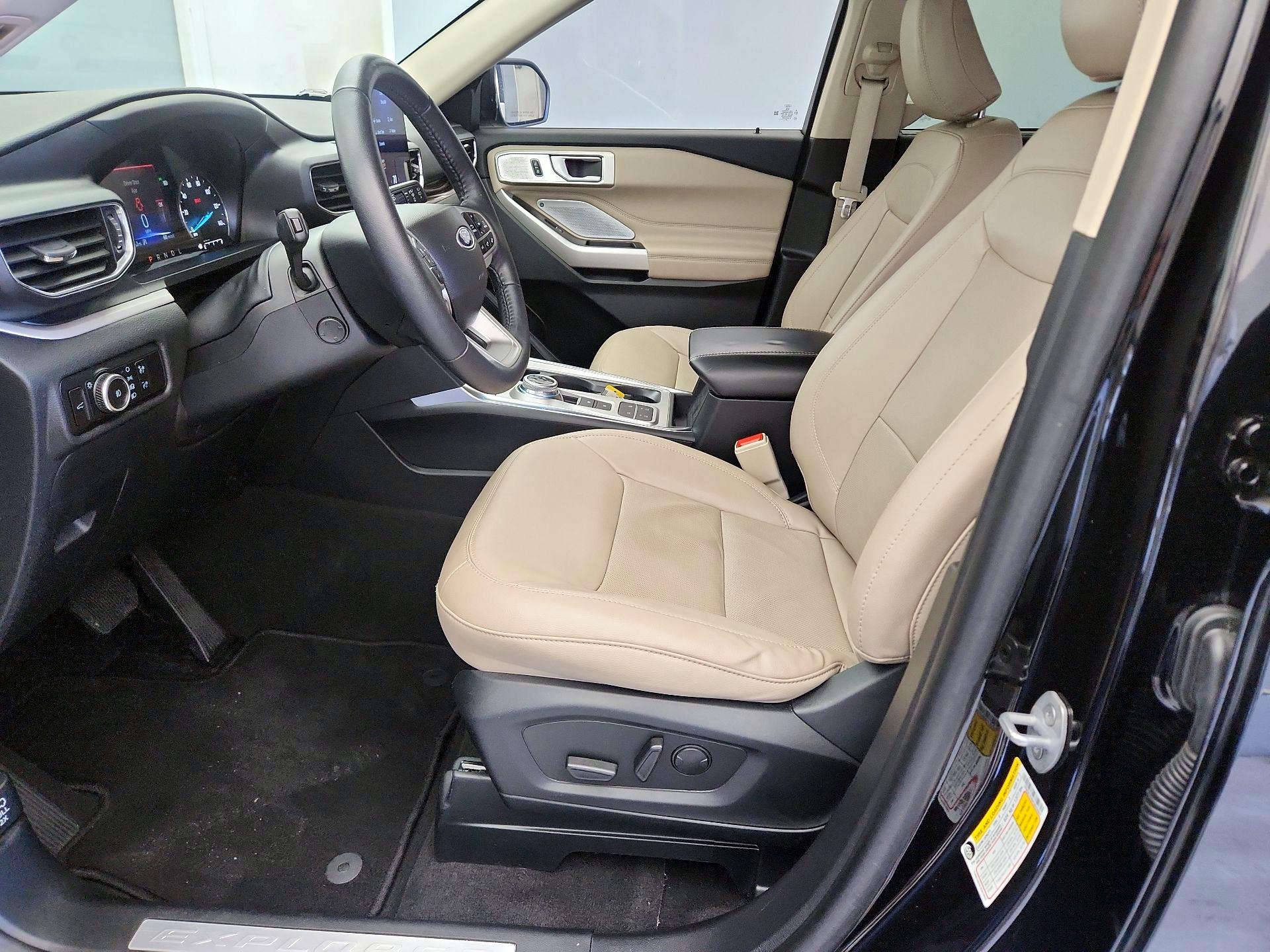 Thumbnail: 2023 Ford Explorer - 11