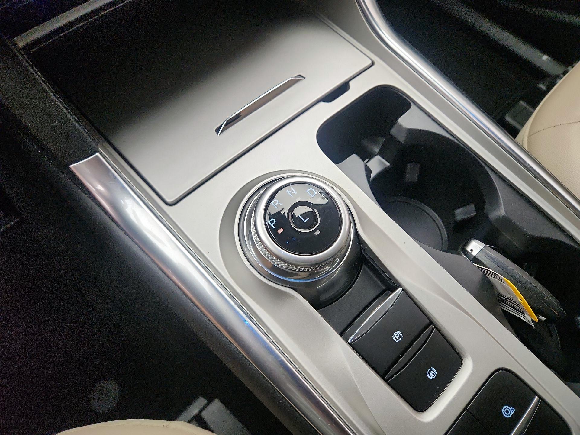 Thumbnail: 2023 Ford Explorer - 17