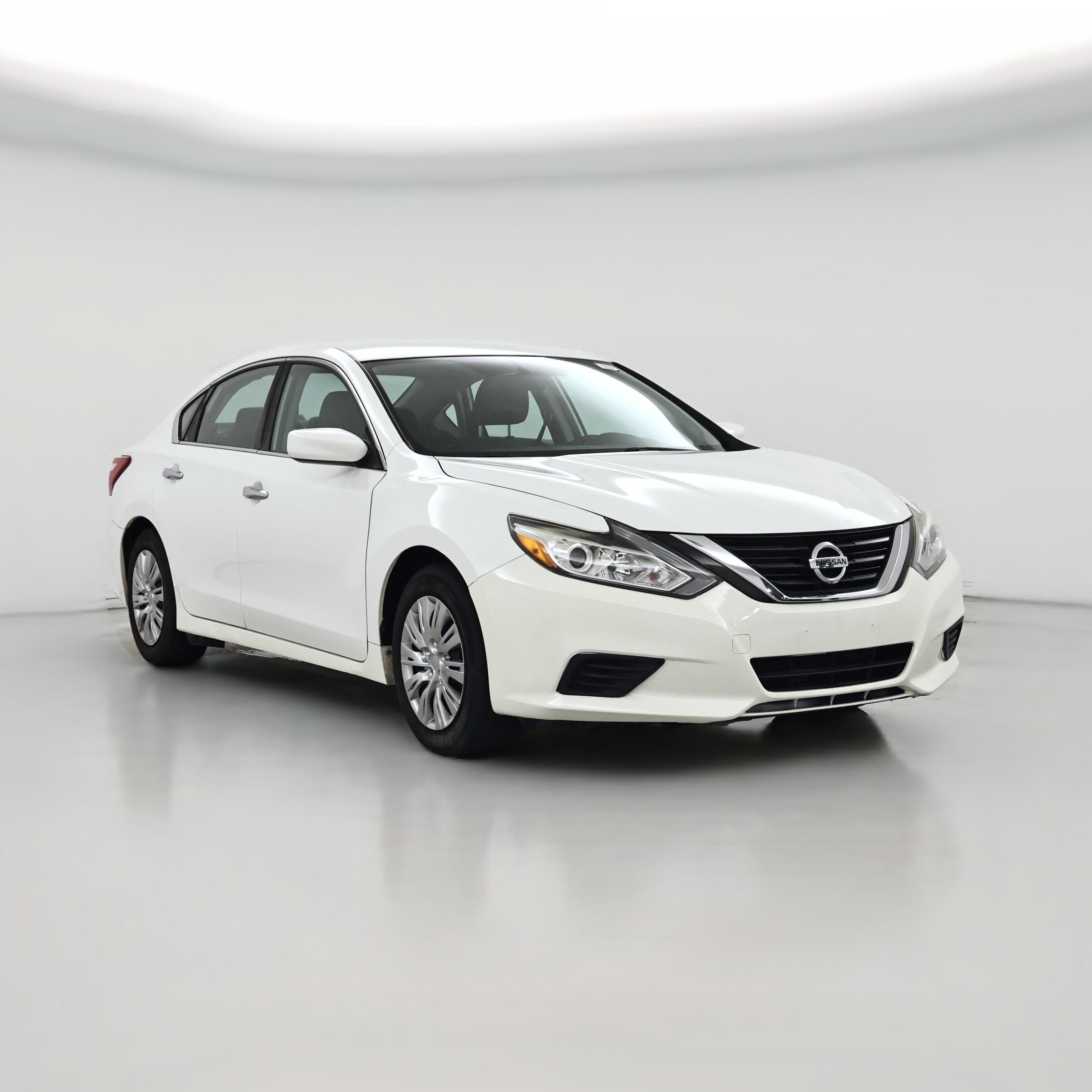 Thumbnail: 2016 Nissan Altima - 1
