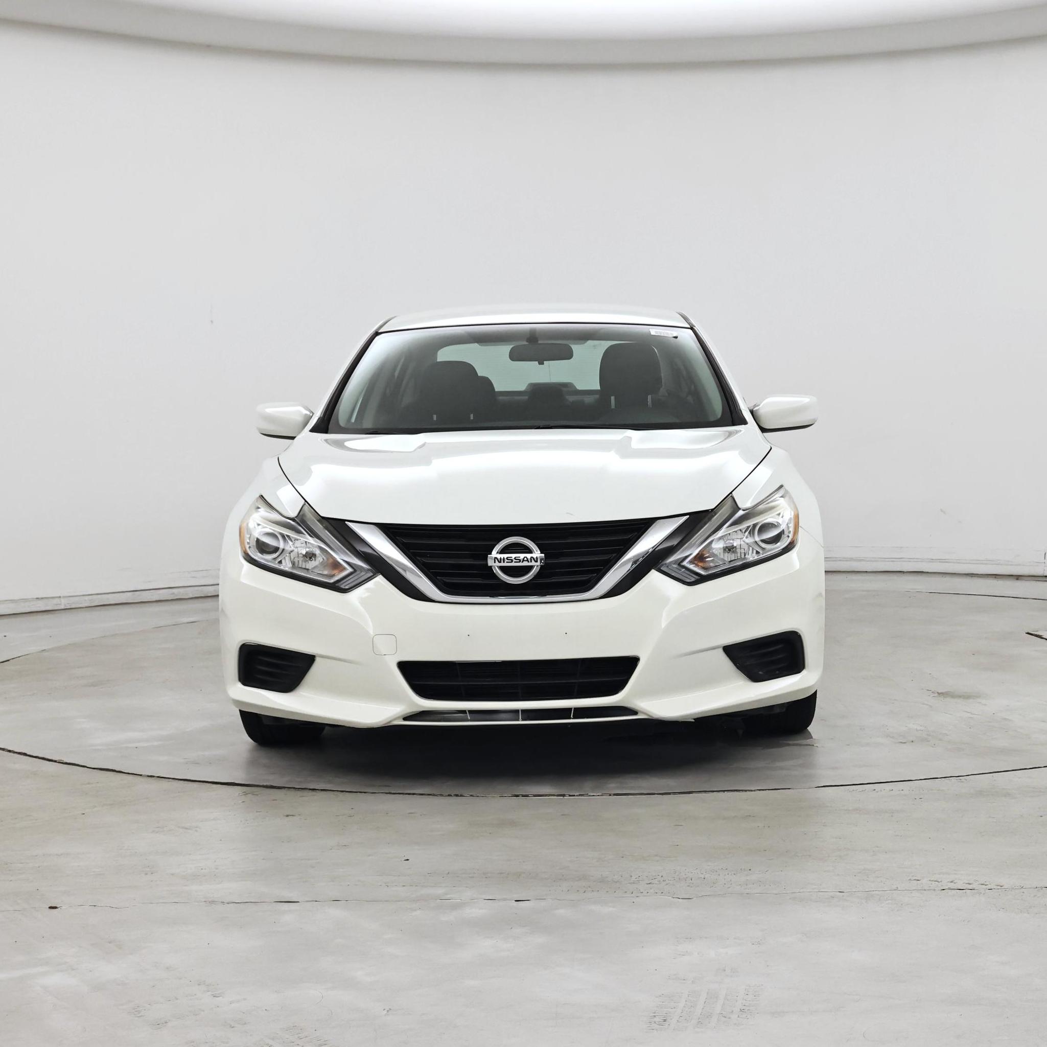 Thumbnail: 2016 Nissan Altima - 5