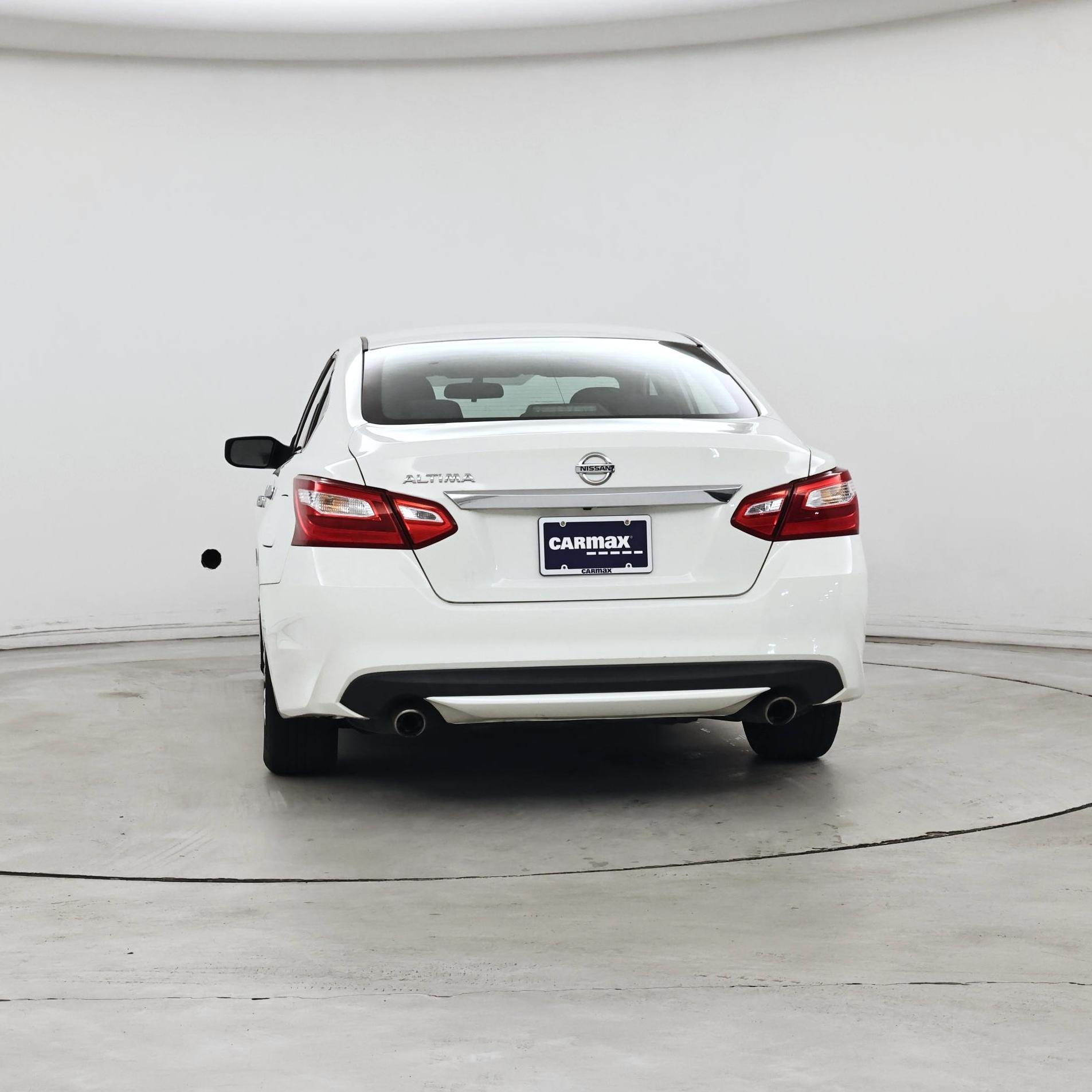 Thumbnail: 2016 Nissan Altima - 6