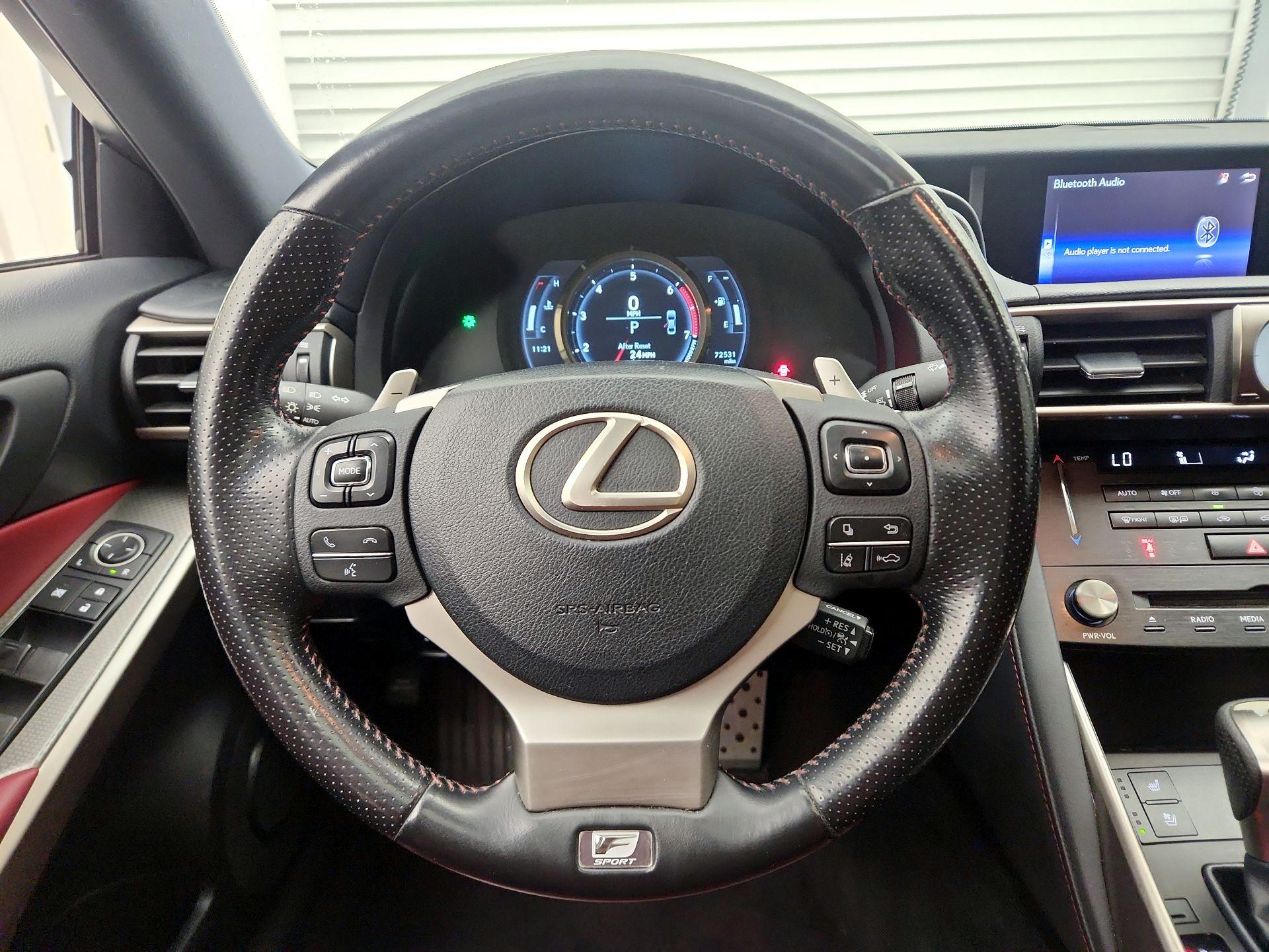 Thumbnail: 2018 Lexus IS - 10