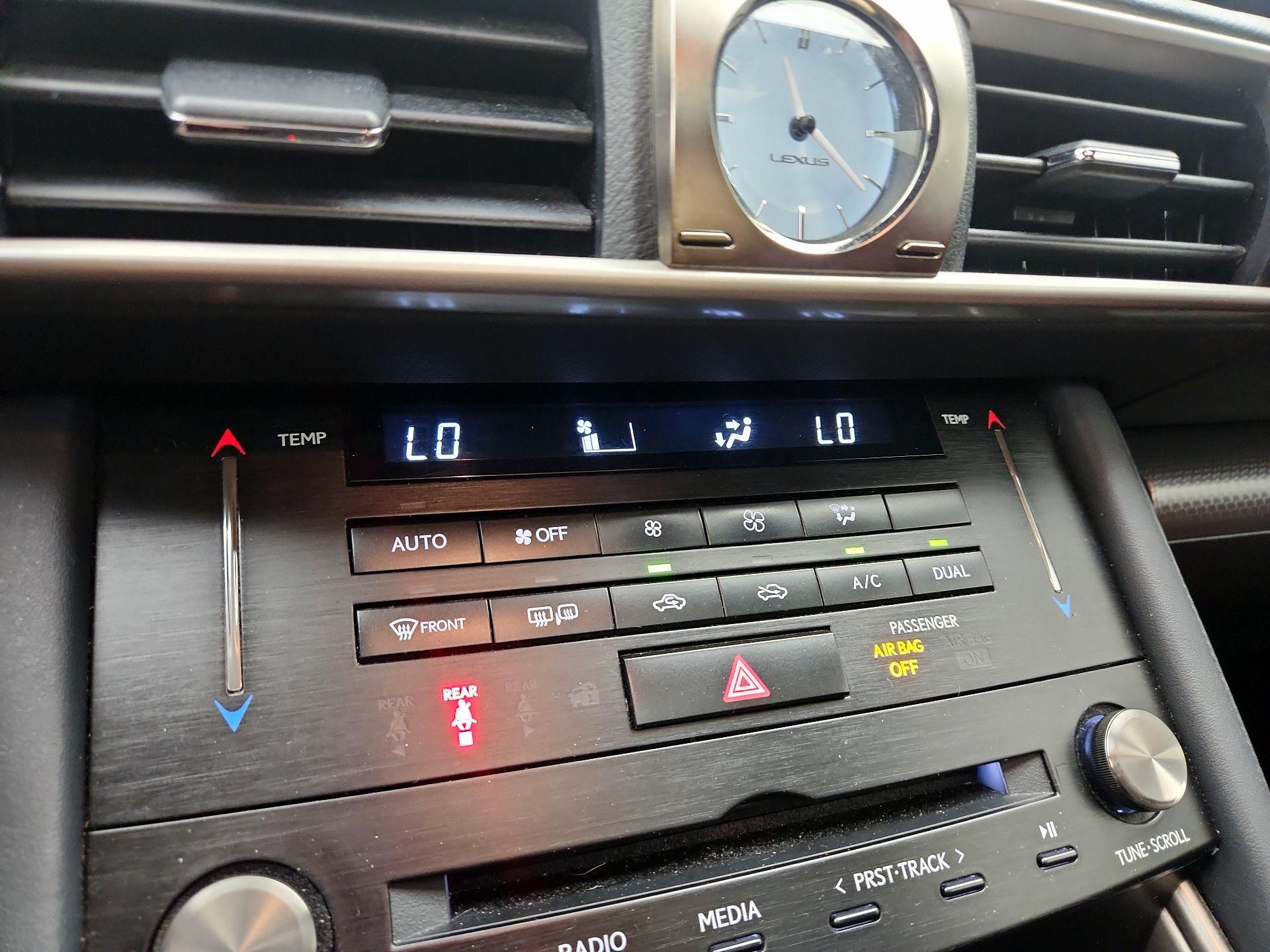 Thumbnail: 2018 Lexus IS - 16